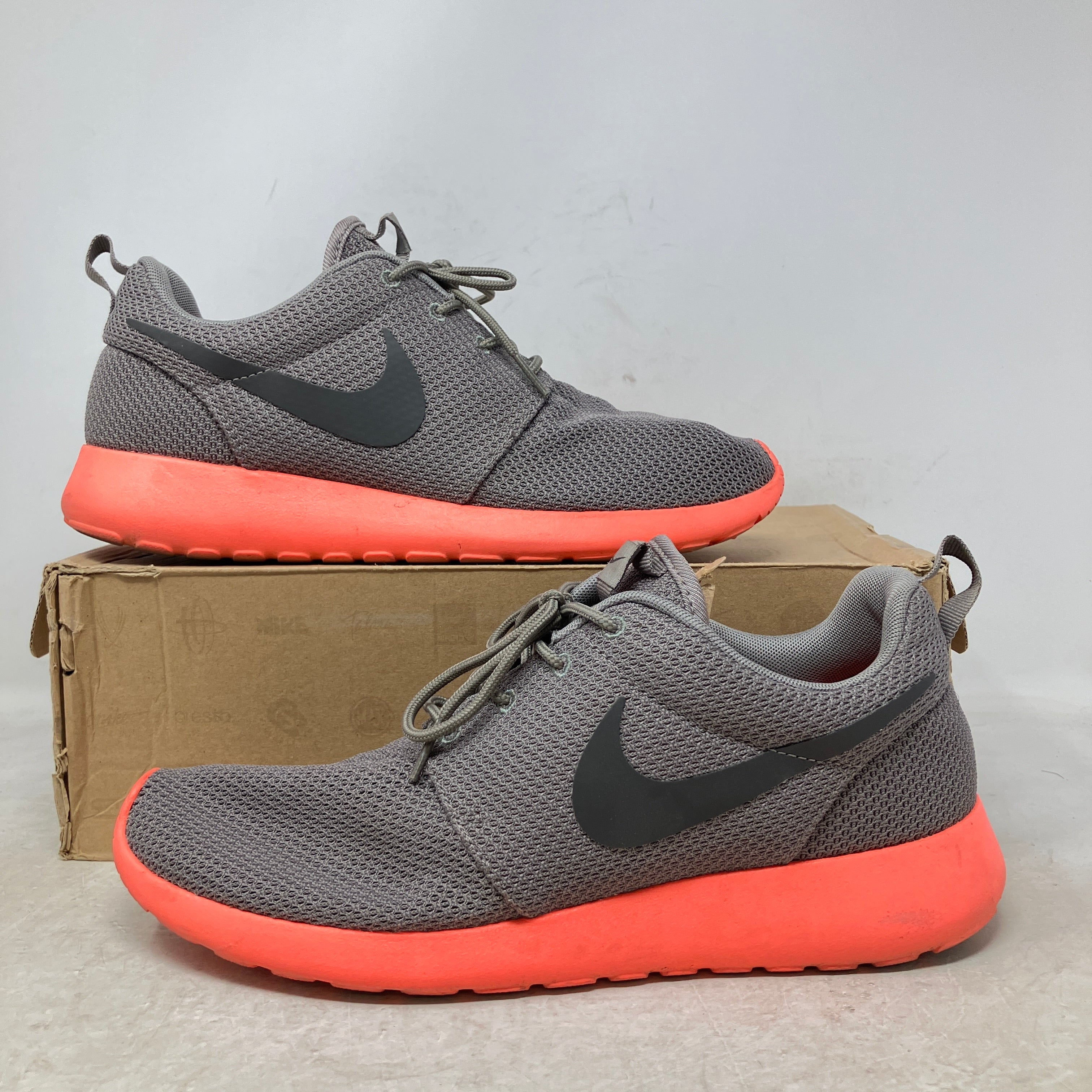 Nike Roshe Run Soft Grey Crimson