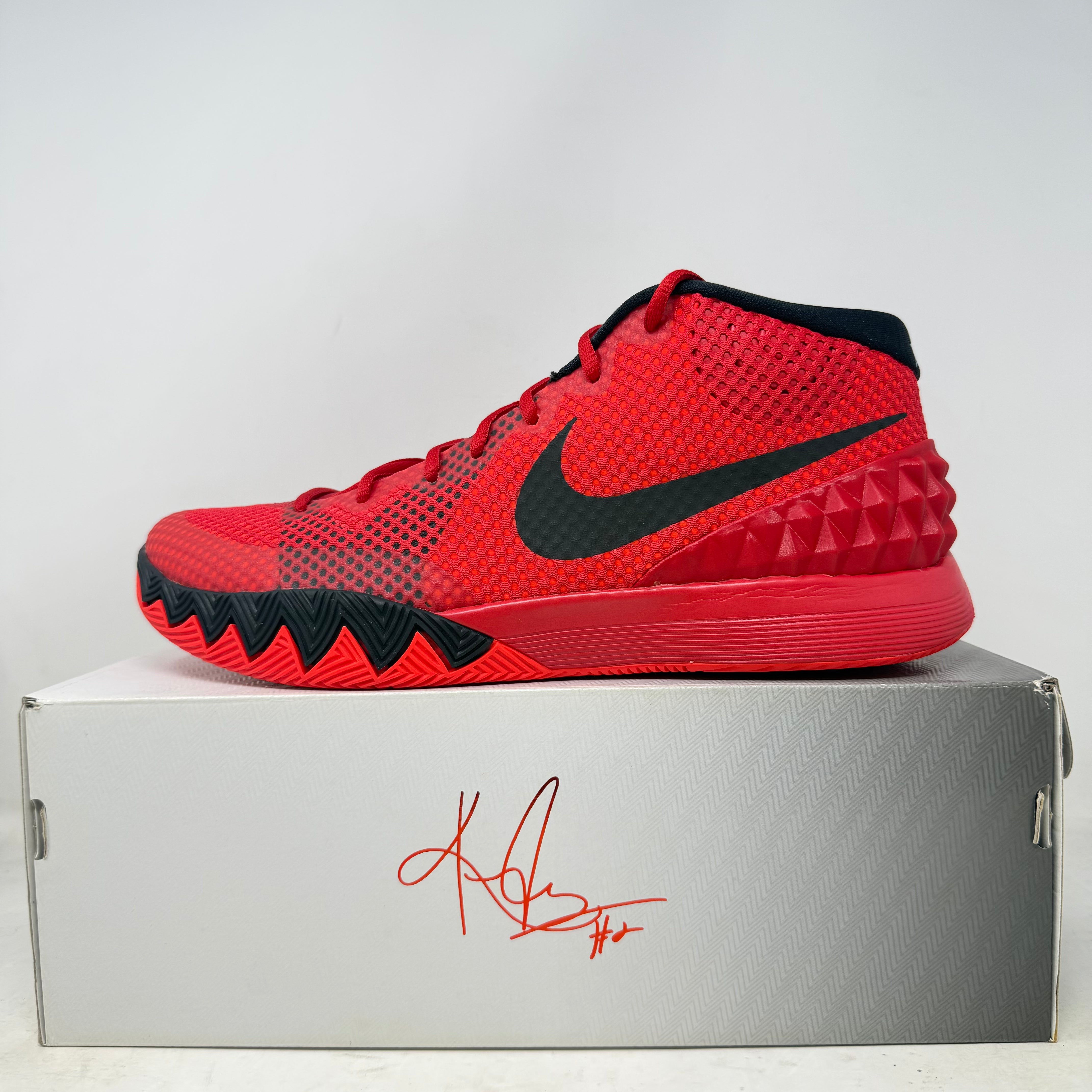 Nike Kyrie 1 Deceptive Red