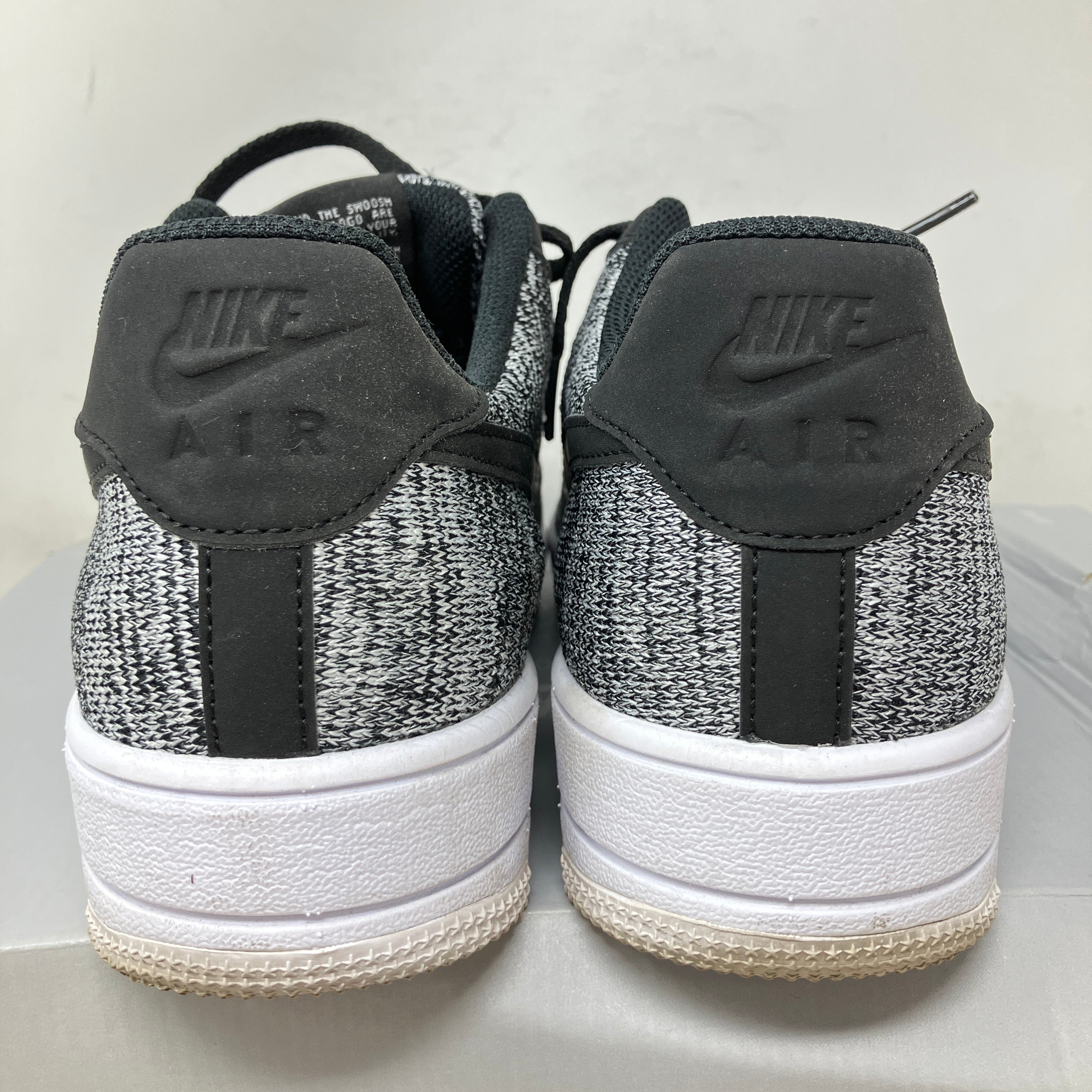 Nike Air Force 1 Flyknit 2 Black Pure Platinum