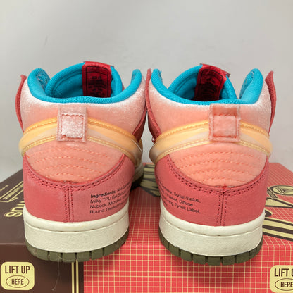 Nike Dunk Mid Social Status Free Lunch Strawberry Milk