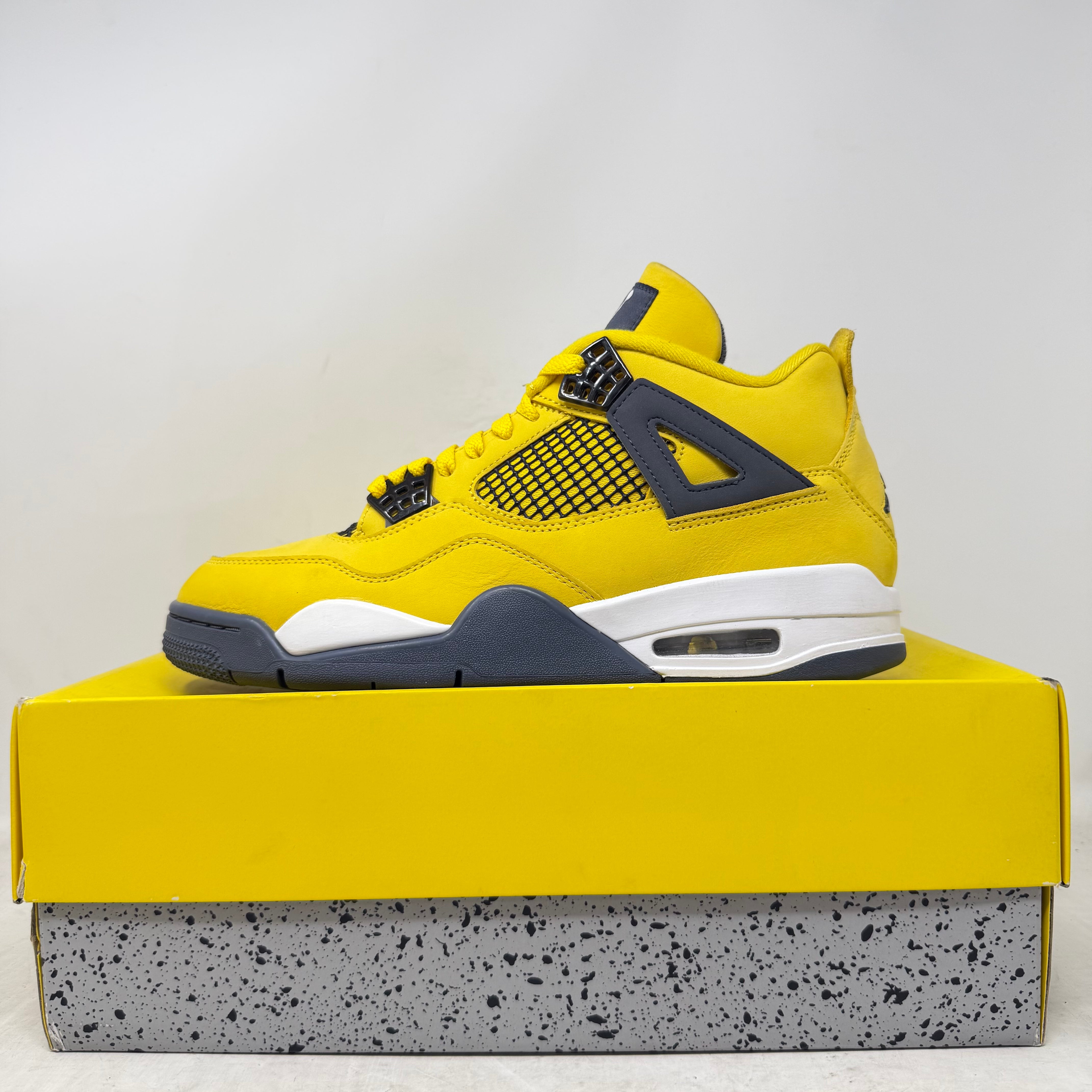 Jordan 4 Retro Lightning (2021)