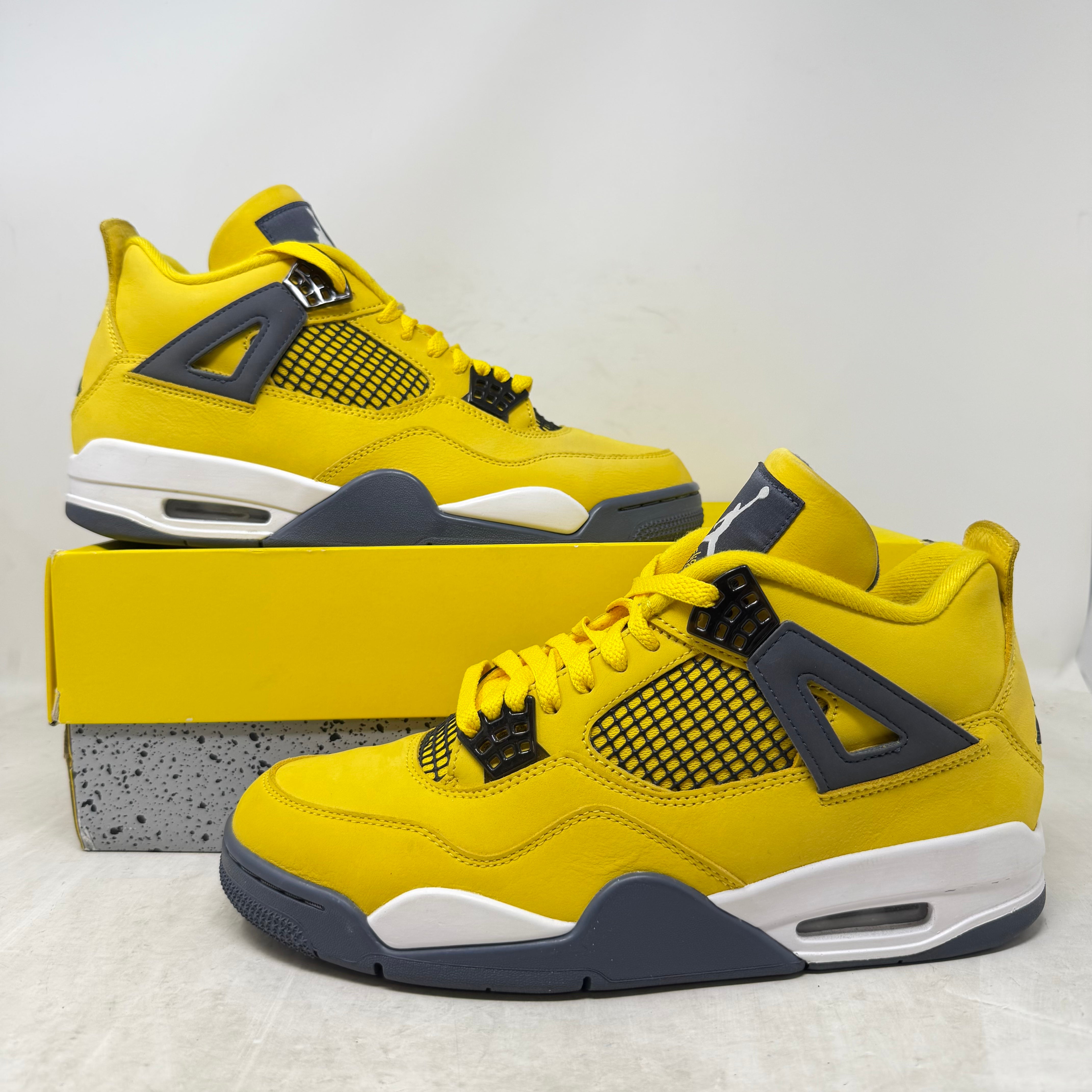 Jordan 4 Retro Lightning (2021)