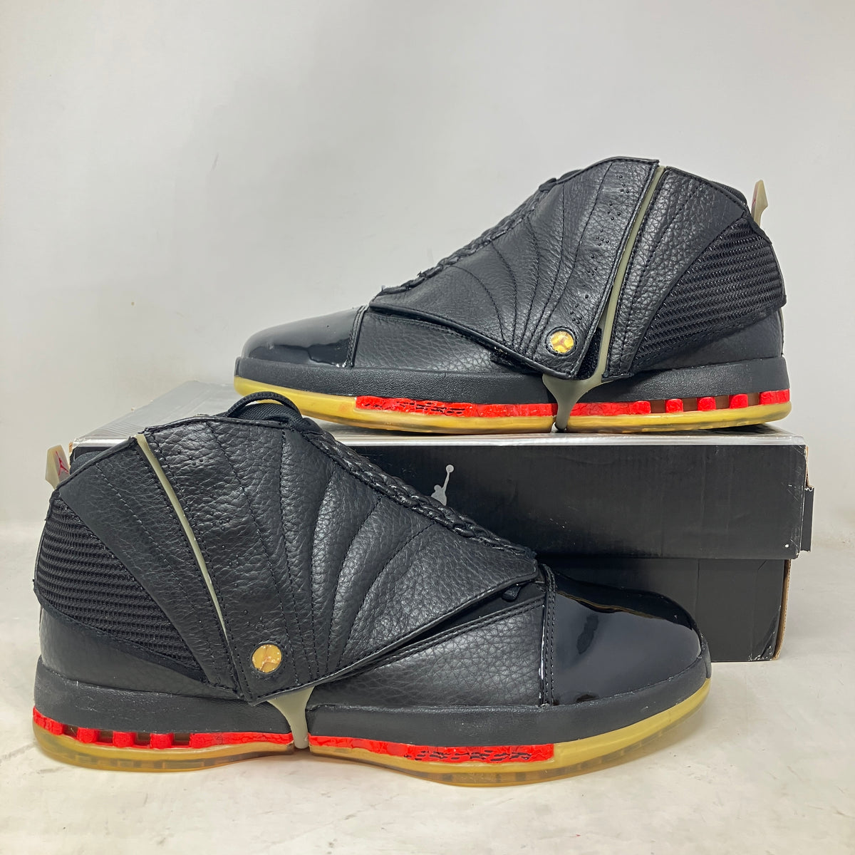 Jordan 16 Bred (2001)