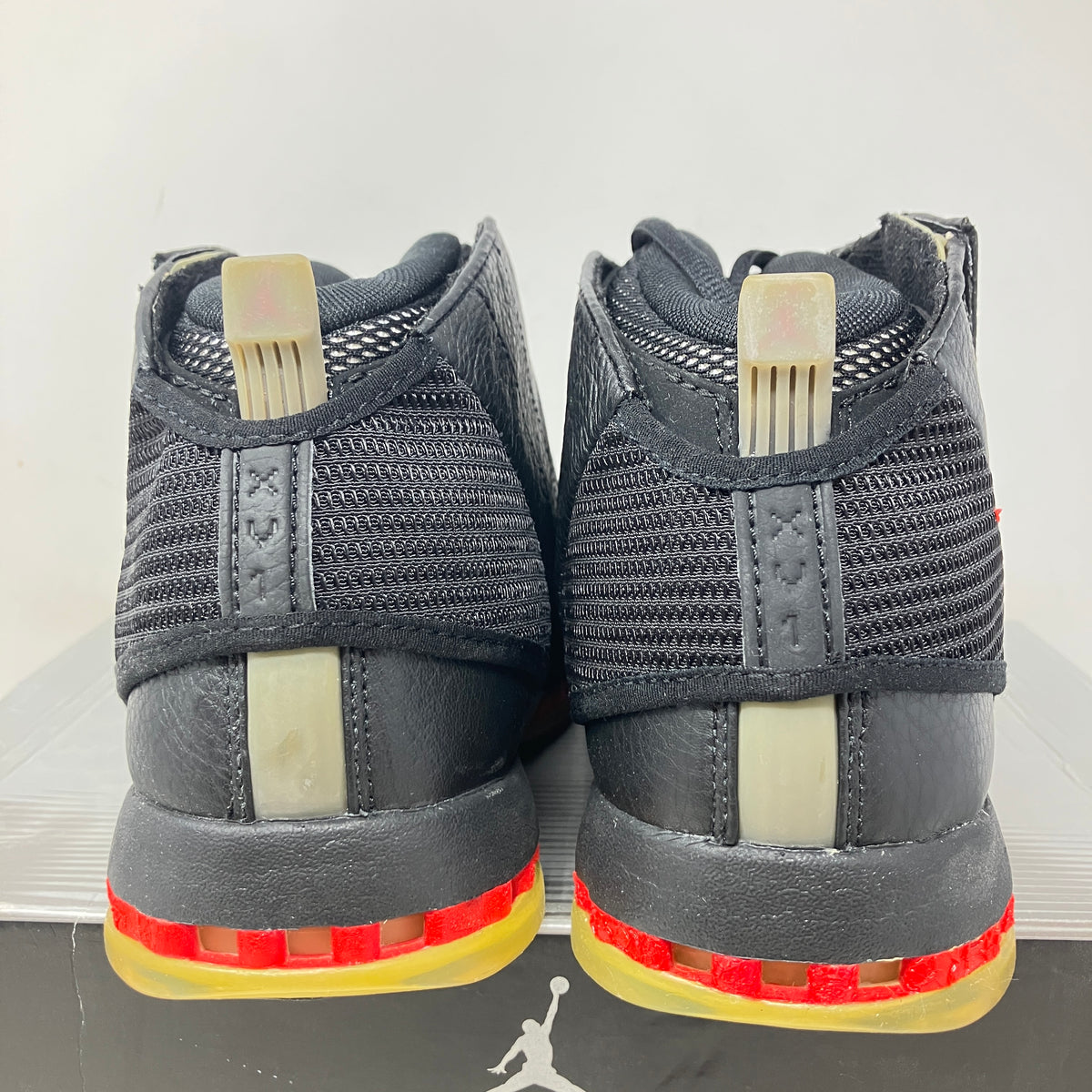 Jordan 16 Bred (2001)