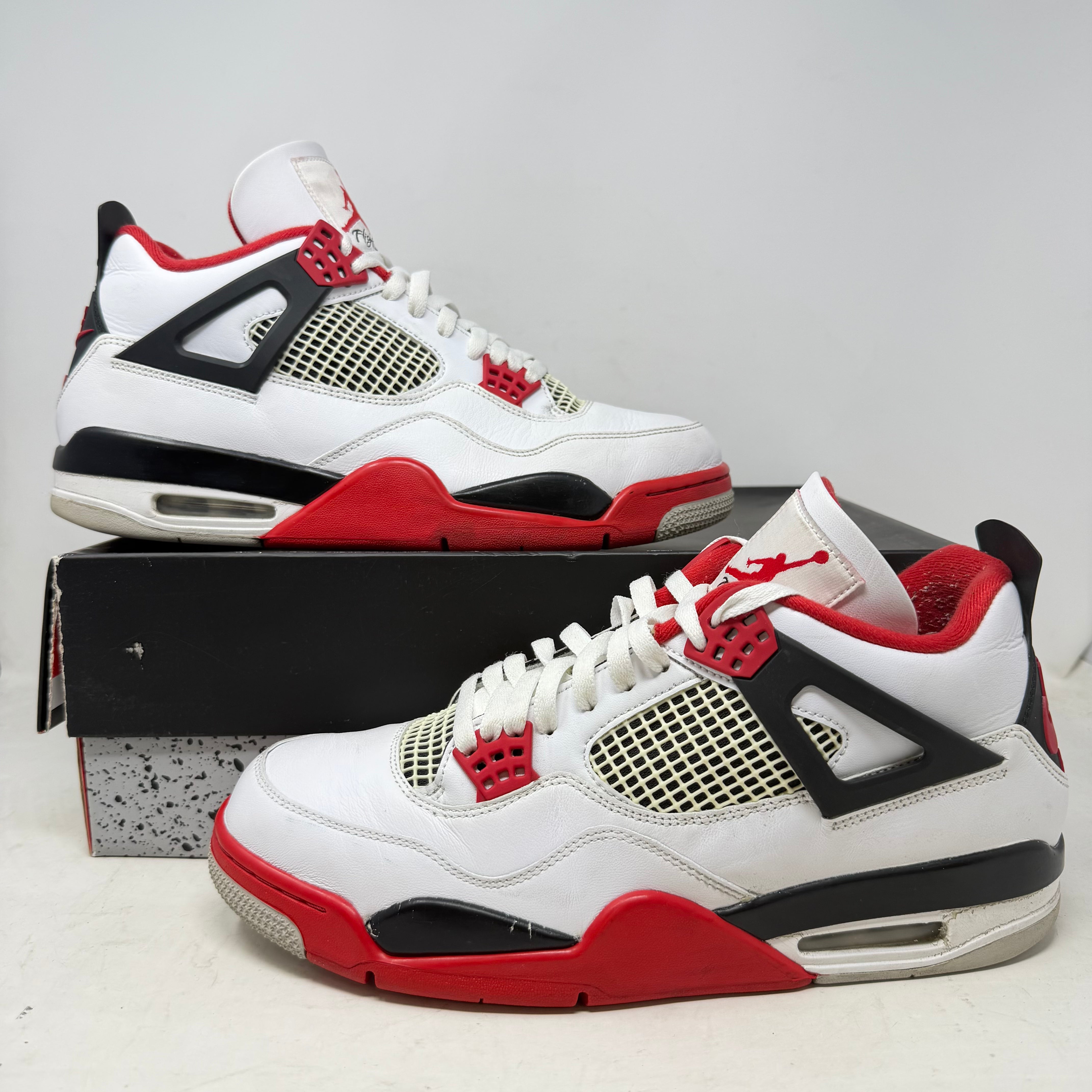 Jordan 4 Retro Fire Red (2020)