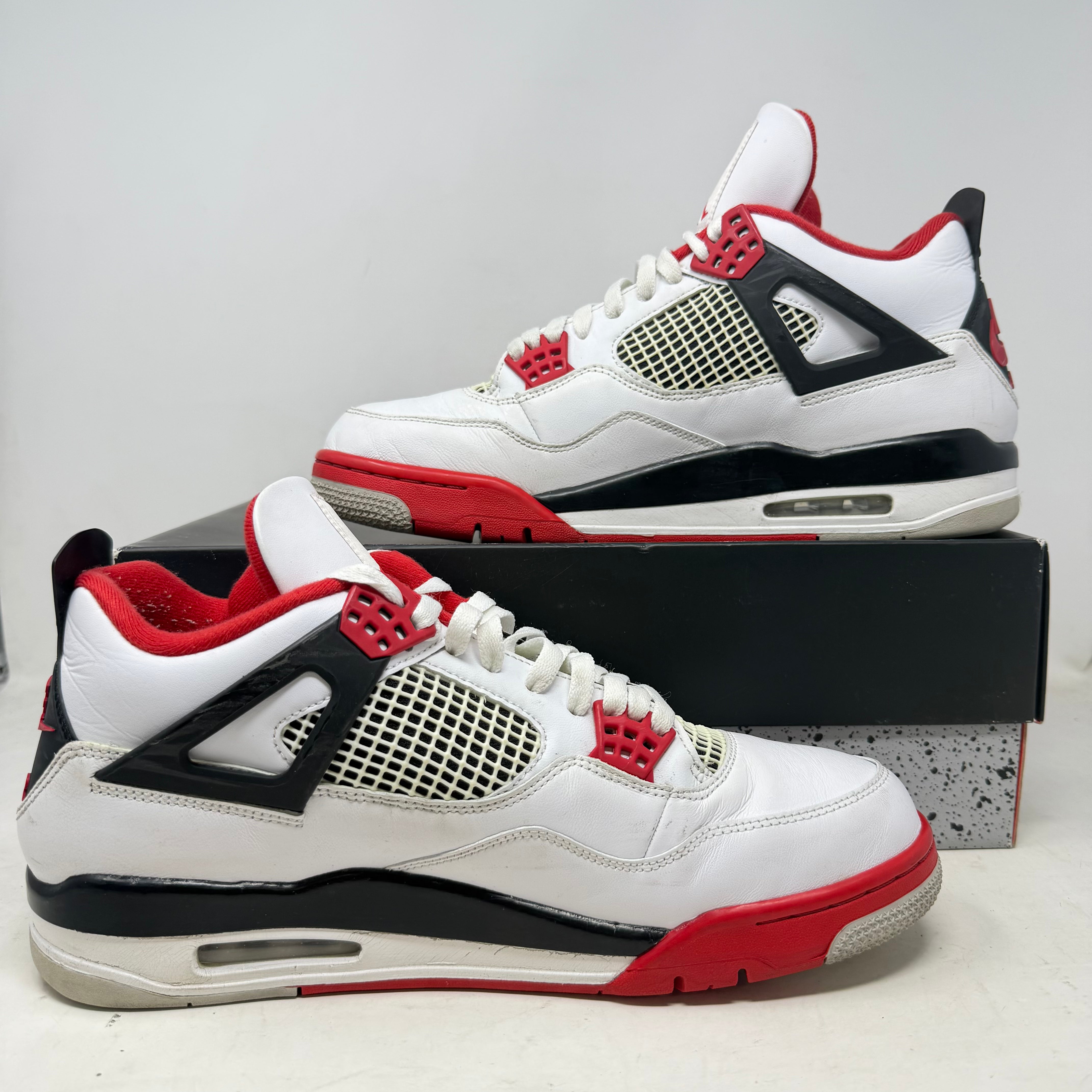 Jordan 4 Retro Fire Red (2020)