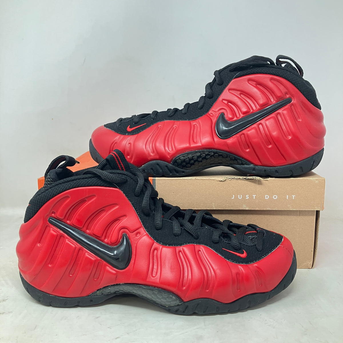 Nike Air Foamposite Pro Varsity Red (2002)