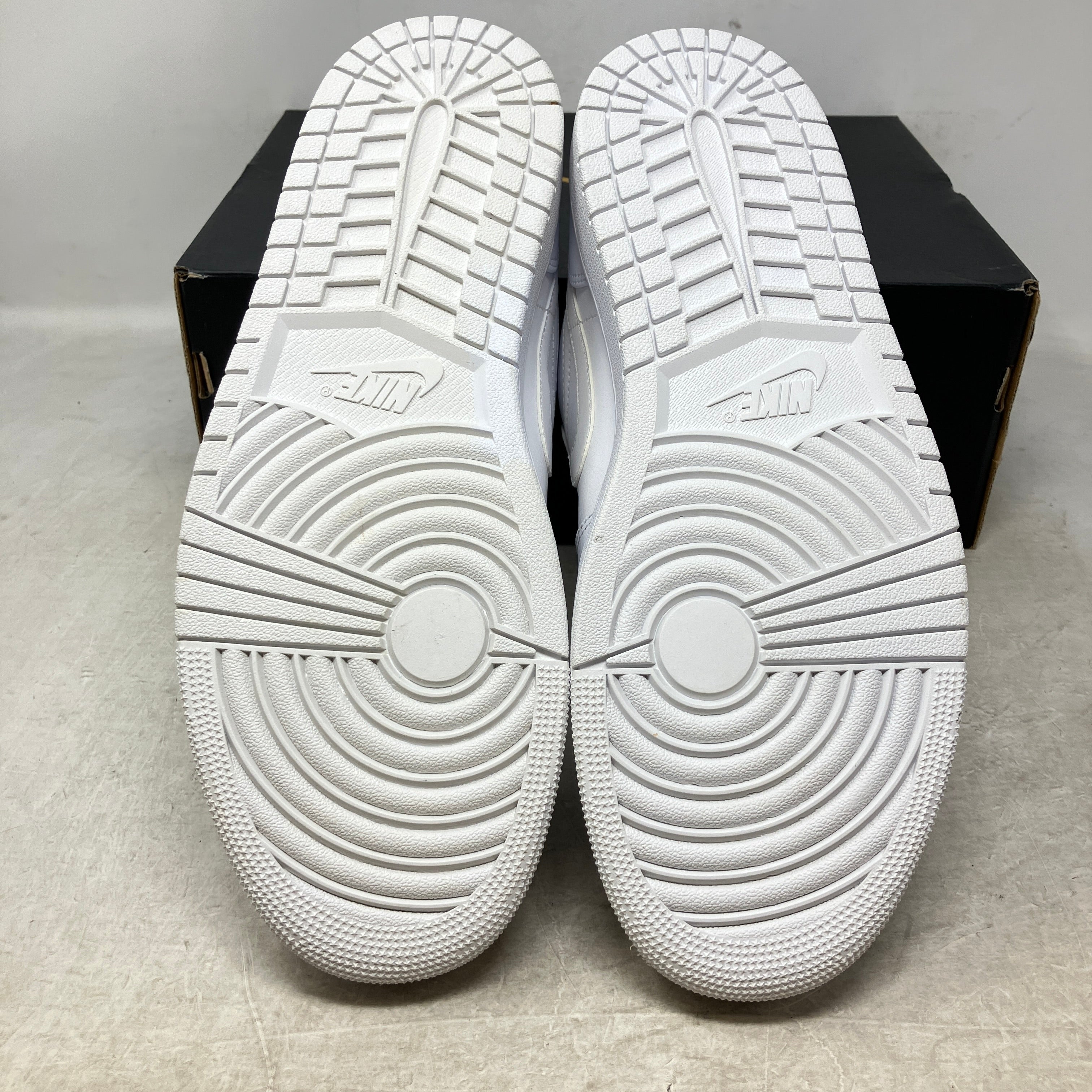 Jordan 1 Low Triple White