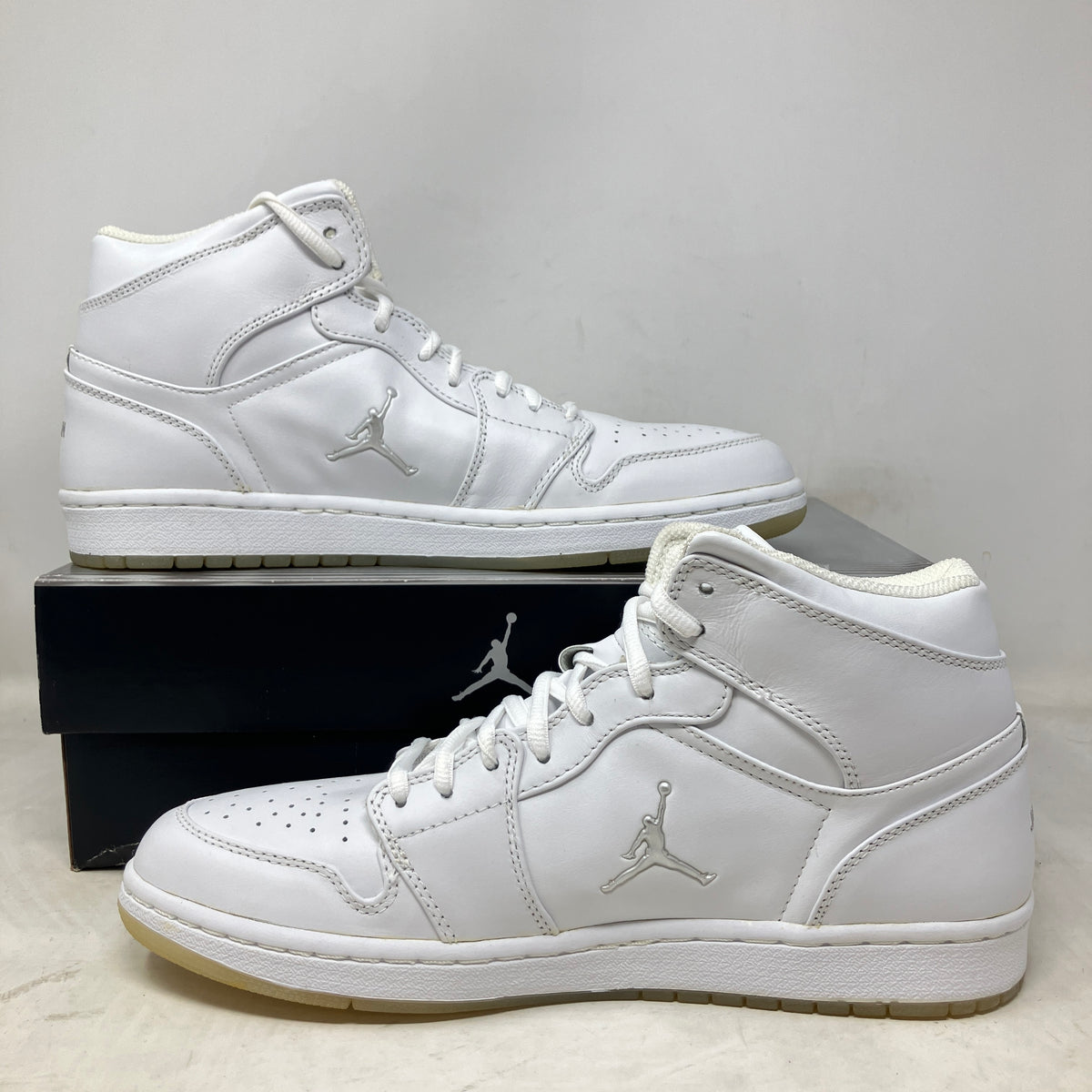 Jordan 1 Retro White Chrome (2002)