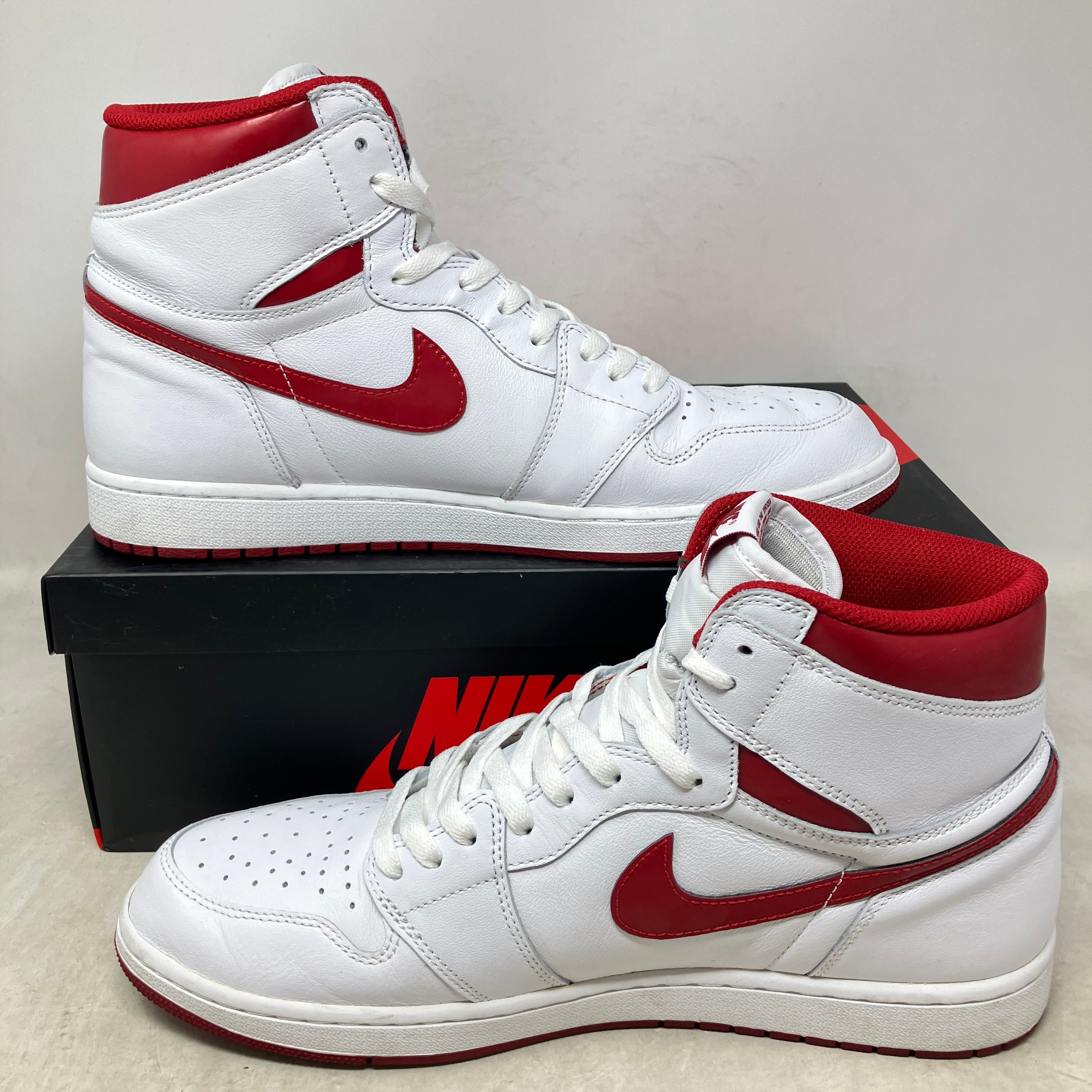 Jordan 1 Retro Metallic Red (2017)