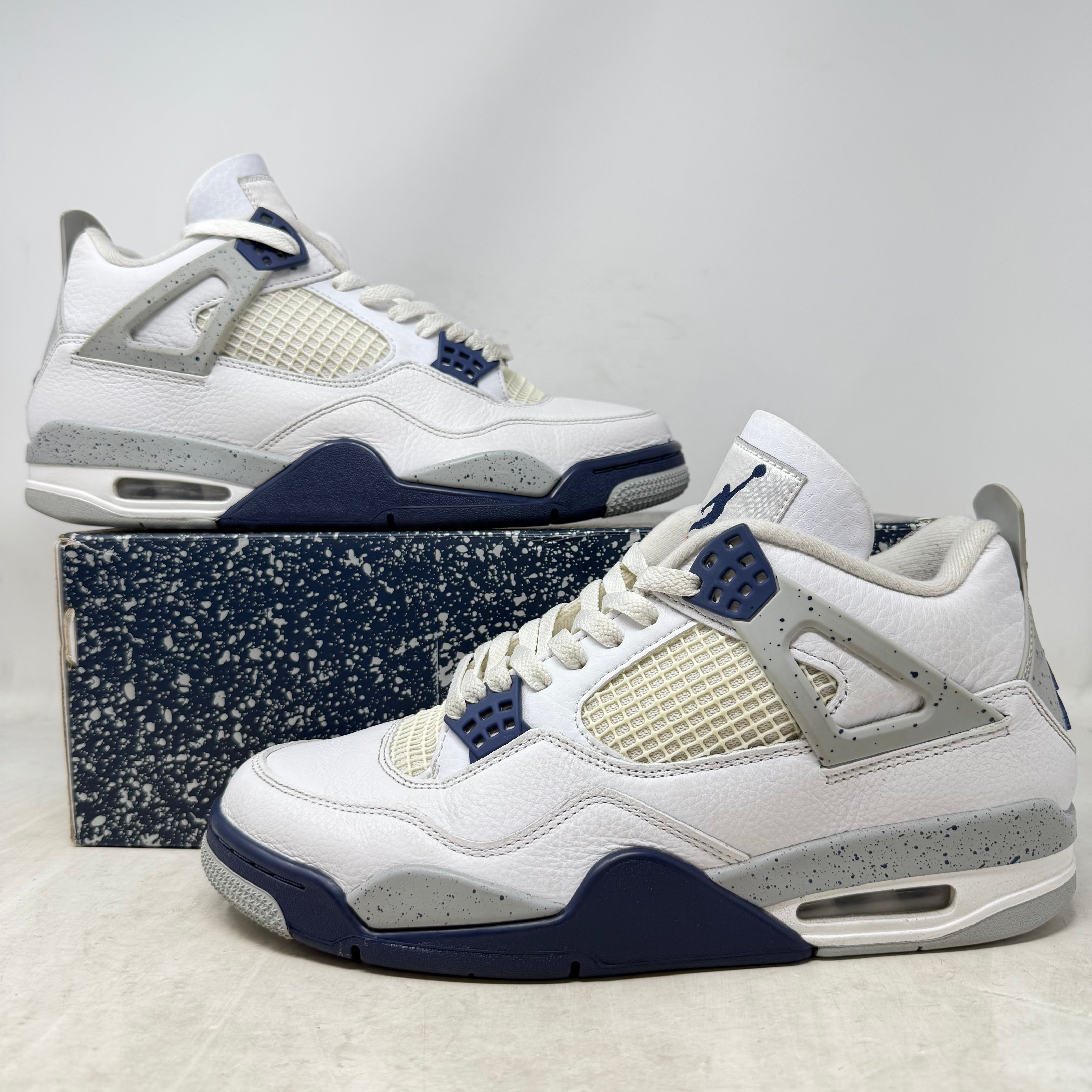 Jordan 4 Retro Midnight Navy