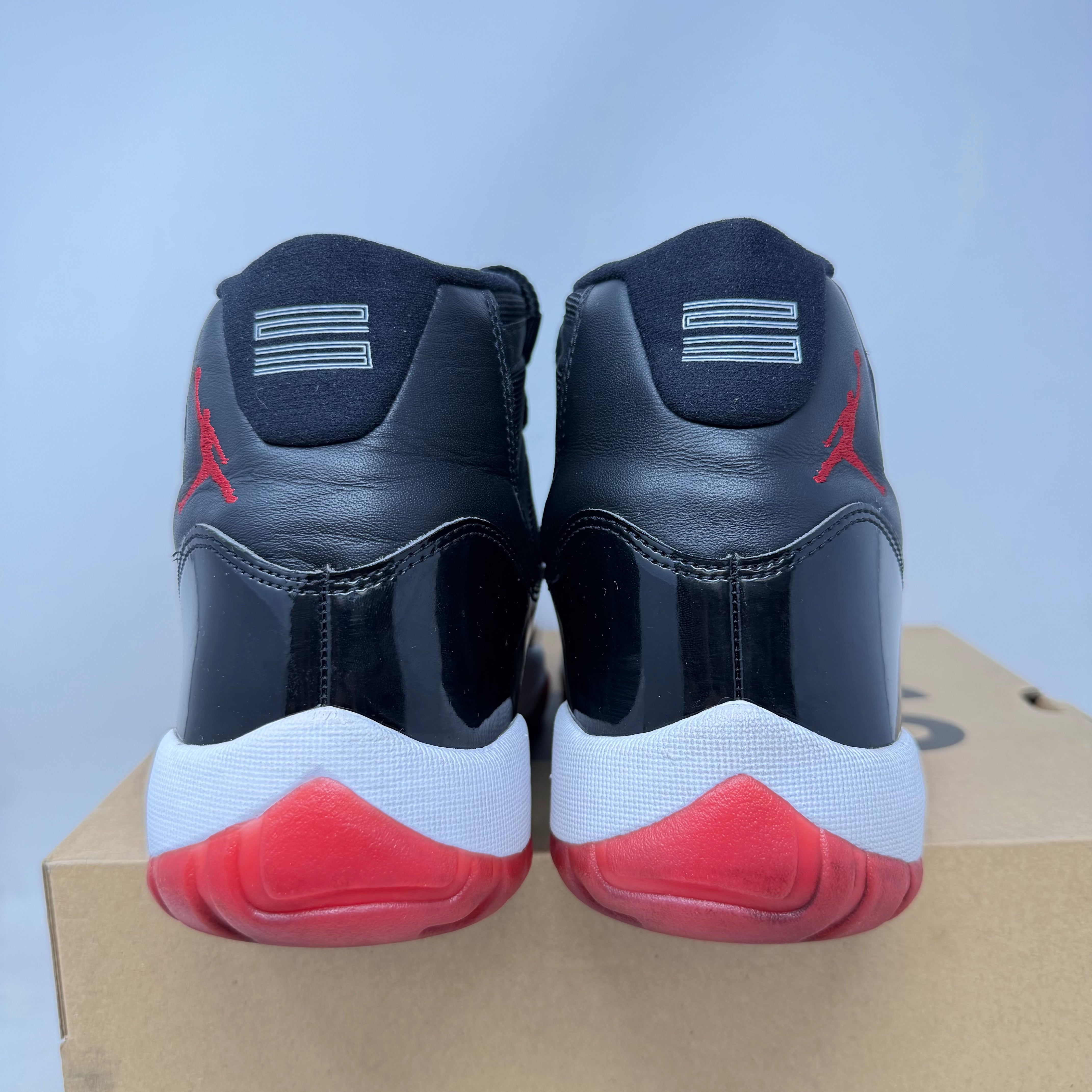 Jordan 11 Retro Playoffs Bred (2019)