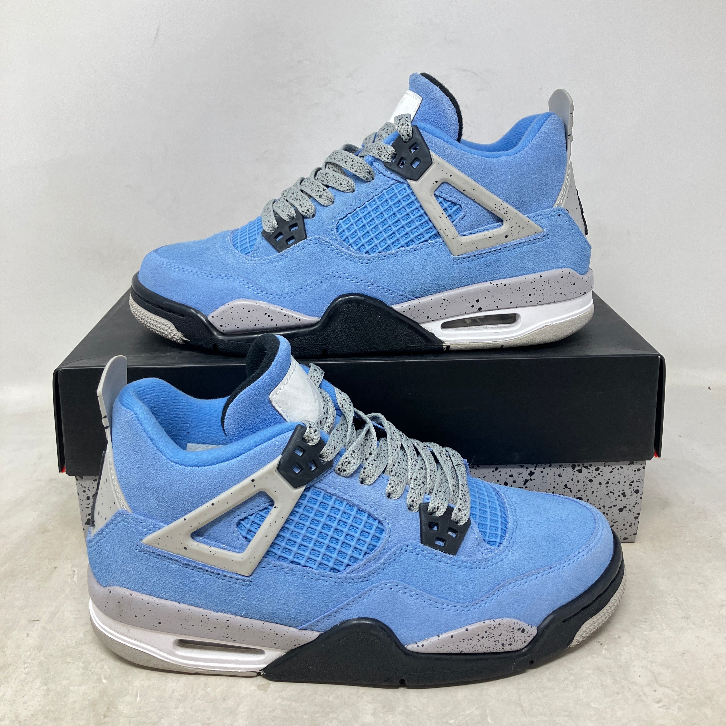 Jordan 4 Retro University Blue (GS)