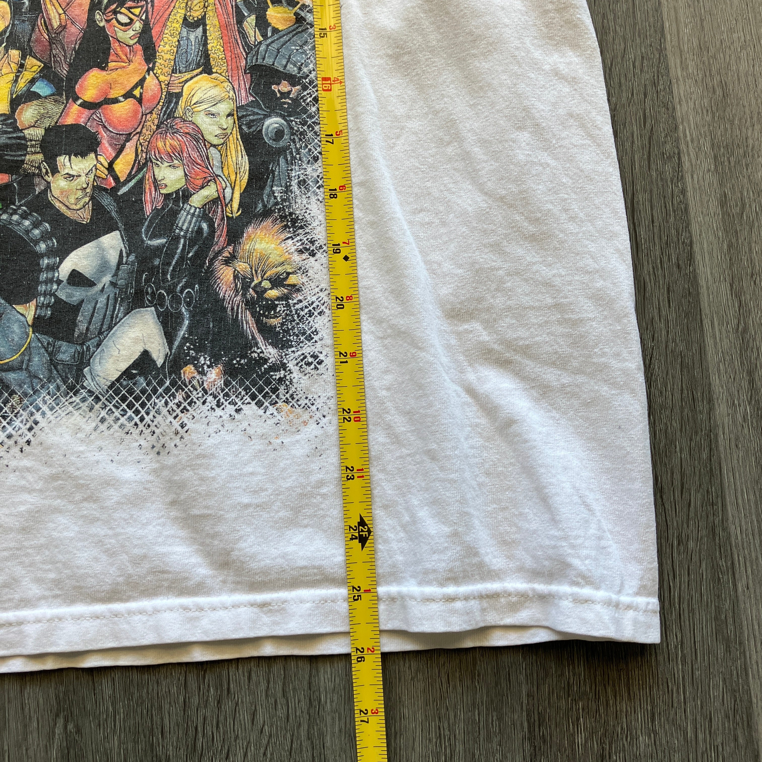 Vintage 2000's Marvel Characters tee
