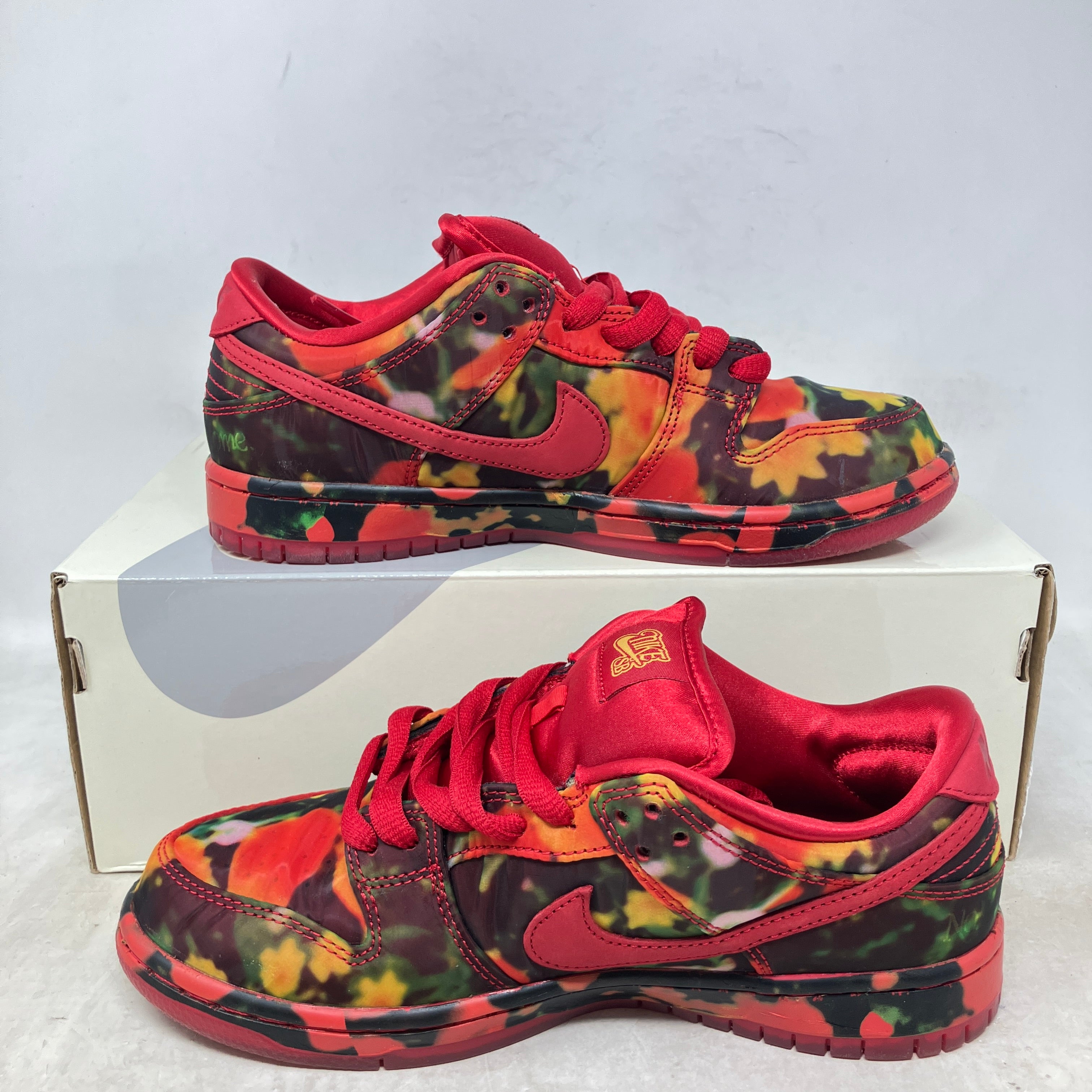 Nike SB Dunk Low The Wizard of Oz Poppy Field