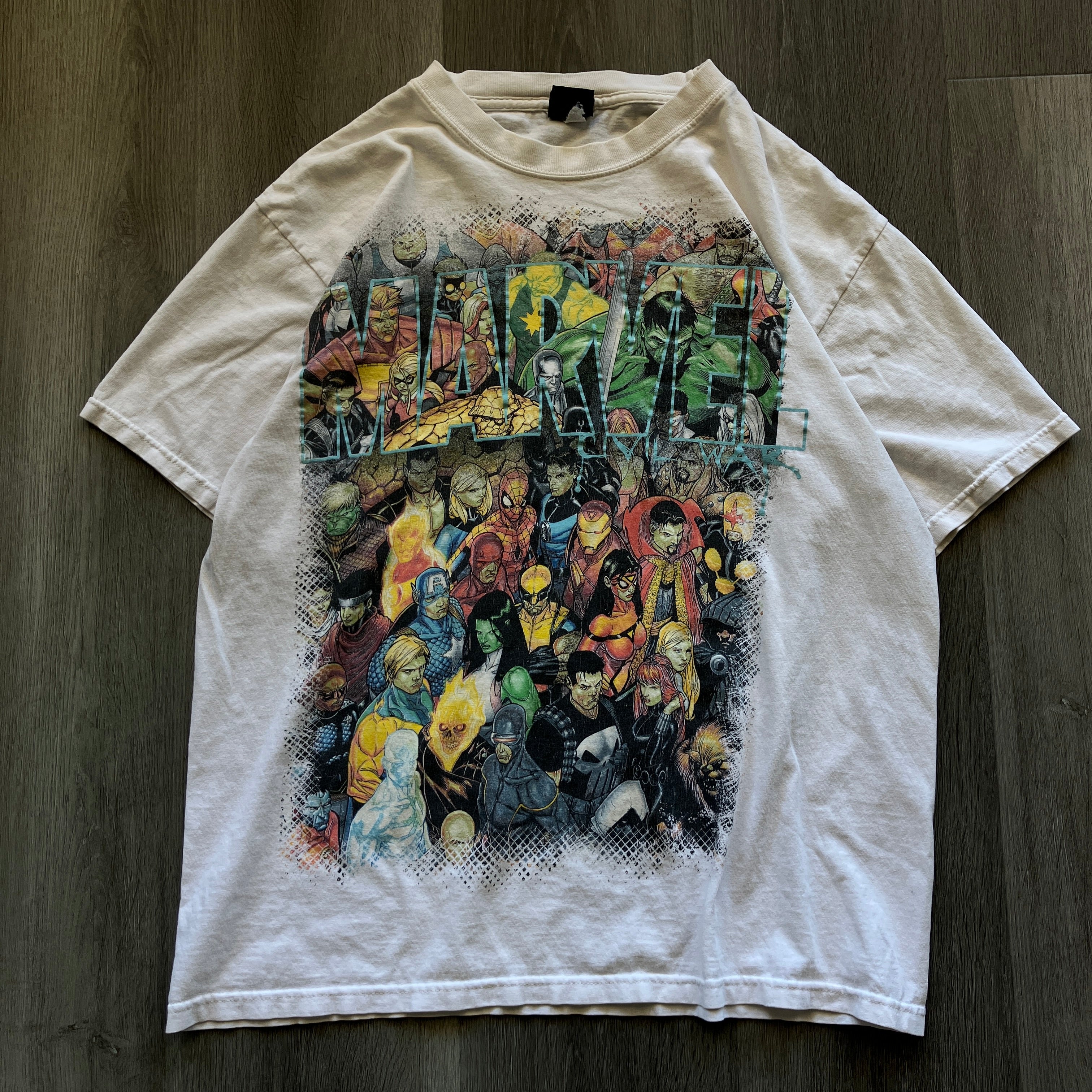 Vintage 2000's Marvel Characters tee