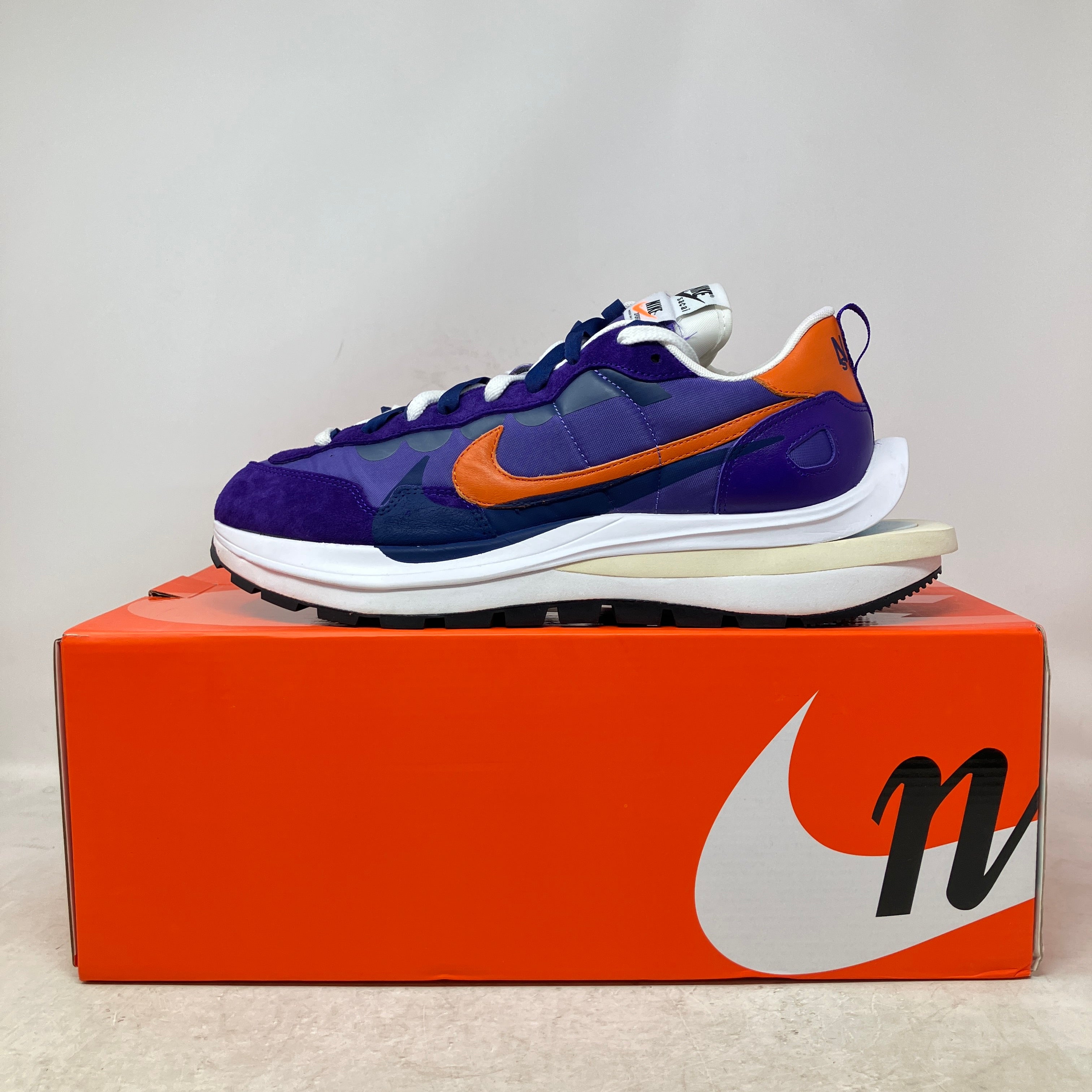 Nike Vaporwaffle sacai Dark Iris