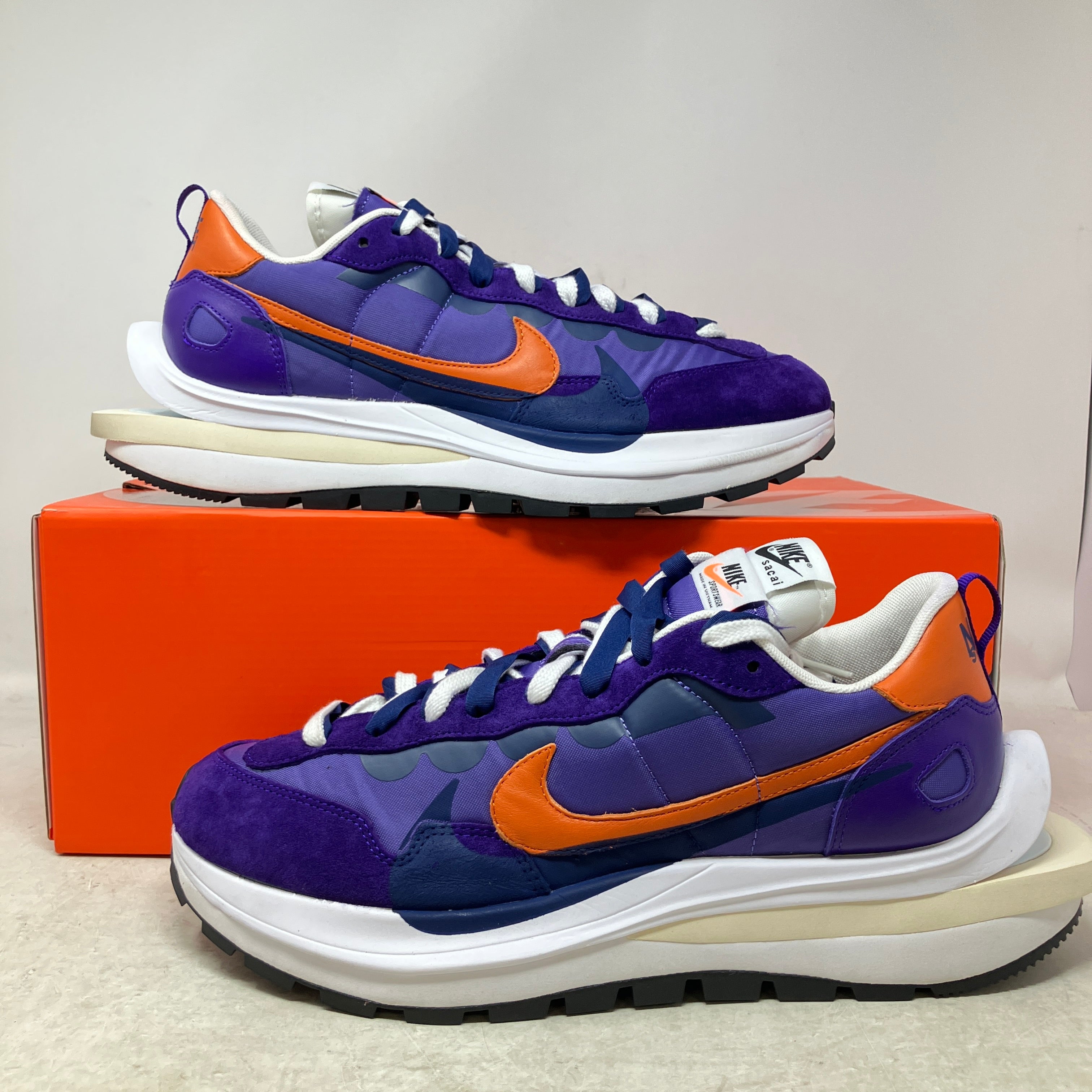 Nike Vaporwaffle sacai Dark Iris