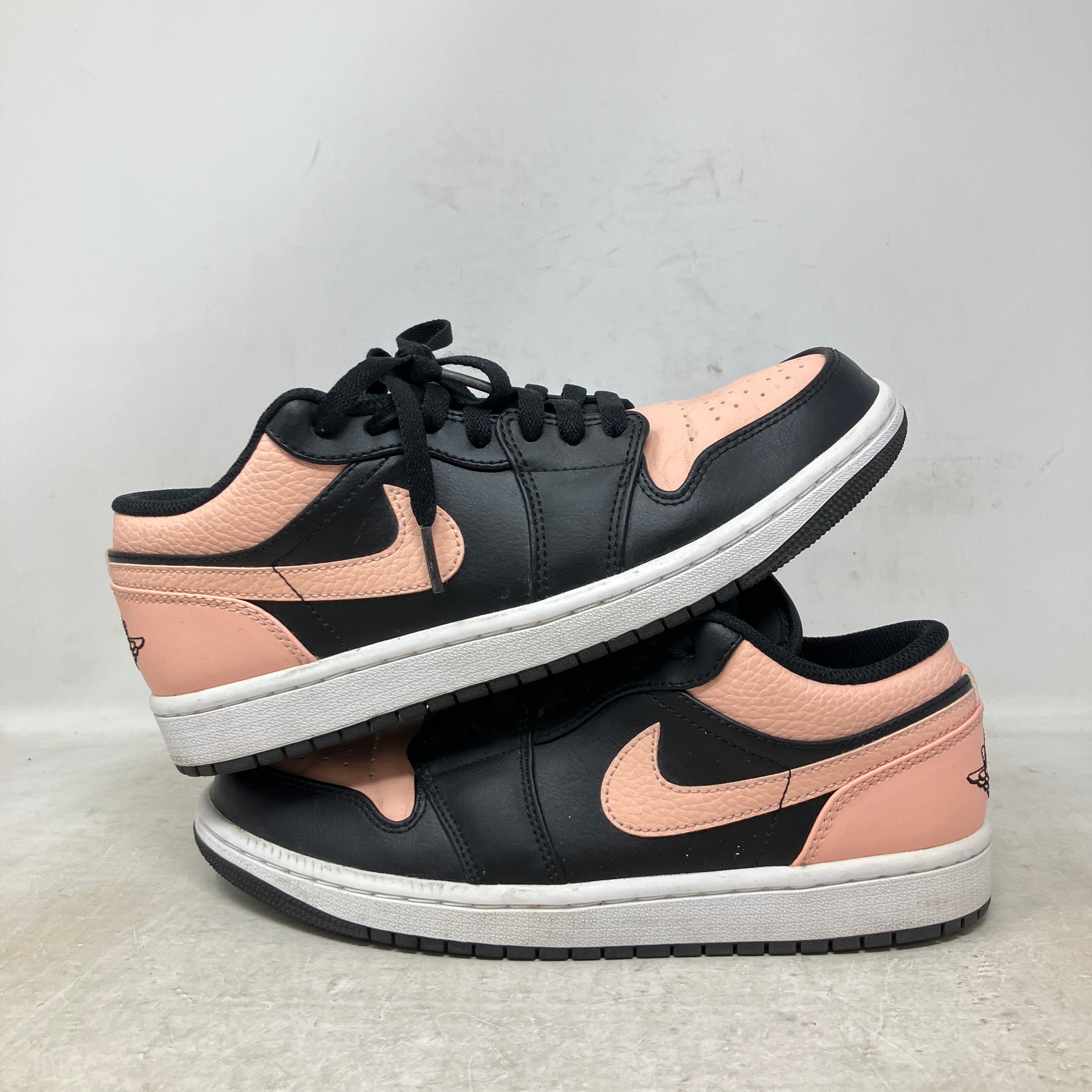 Jordan 1 Low Crimson Tint