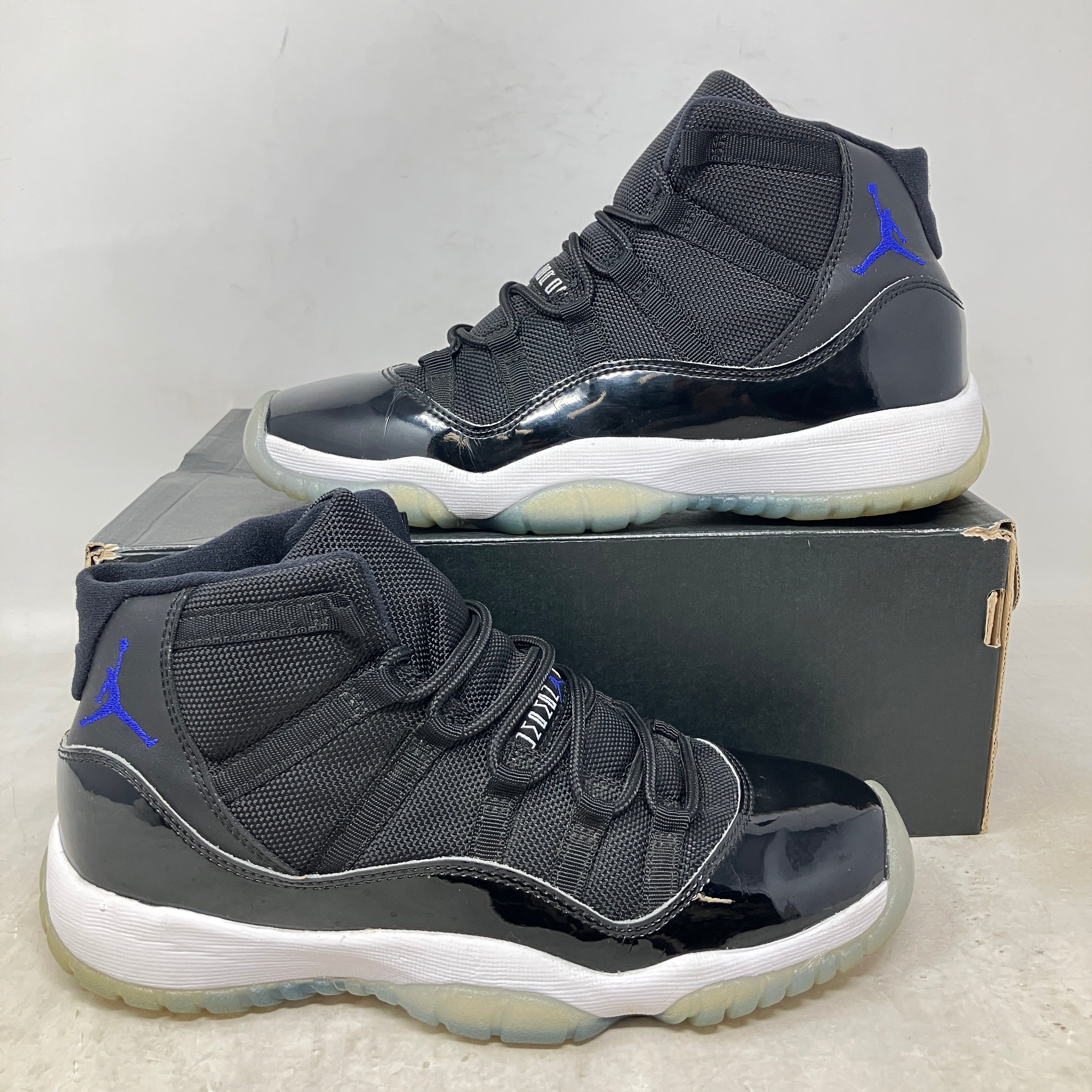 Jordan 11 Retro Space Jam (2016) (GS)