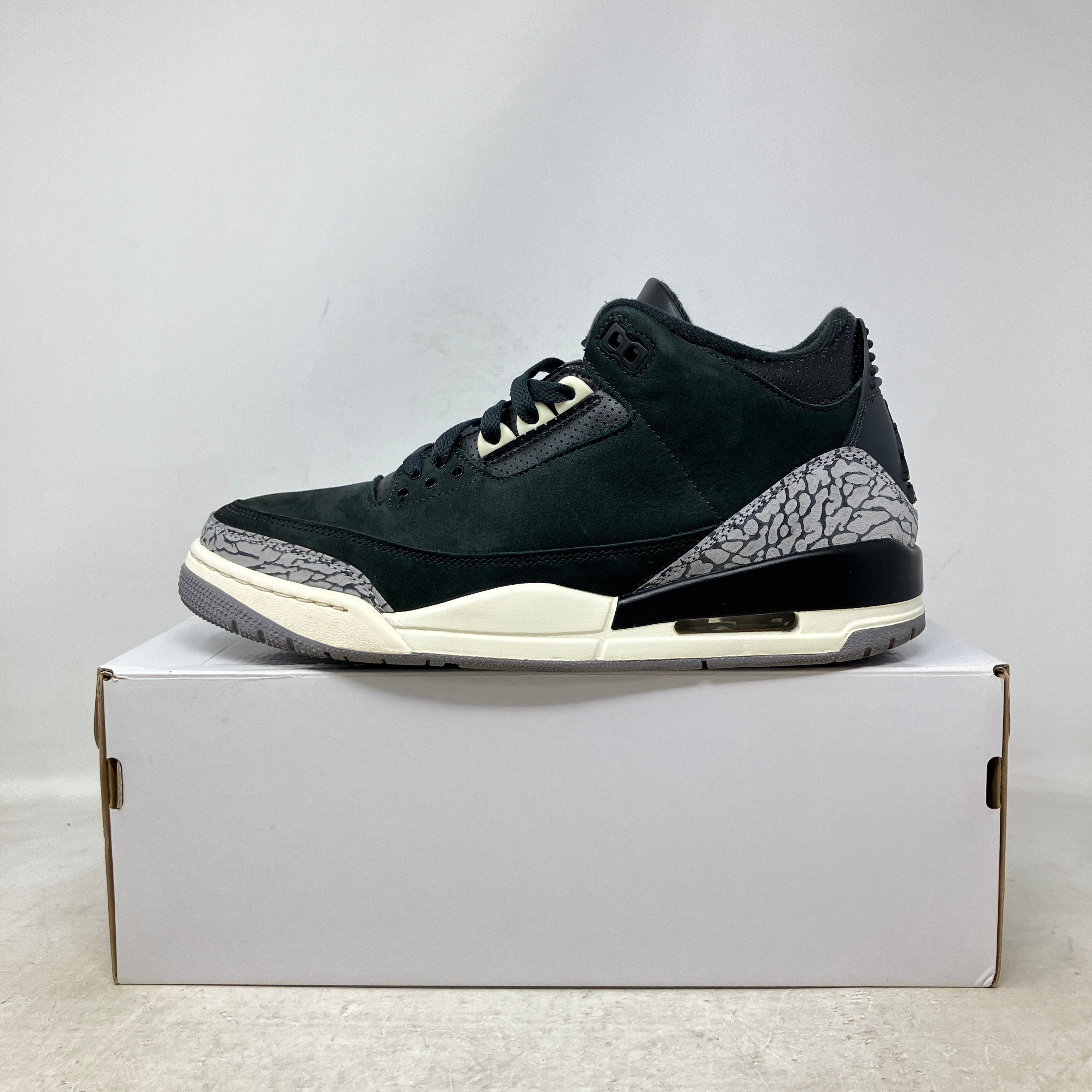 Jordan 3 Retro Off Noir (Women's)