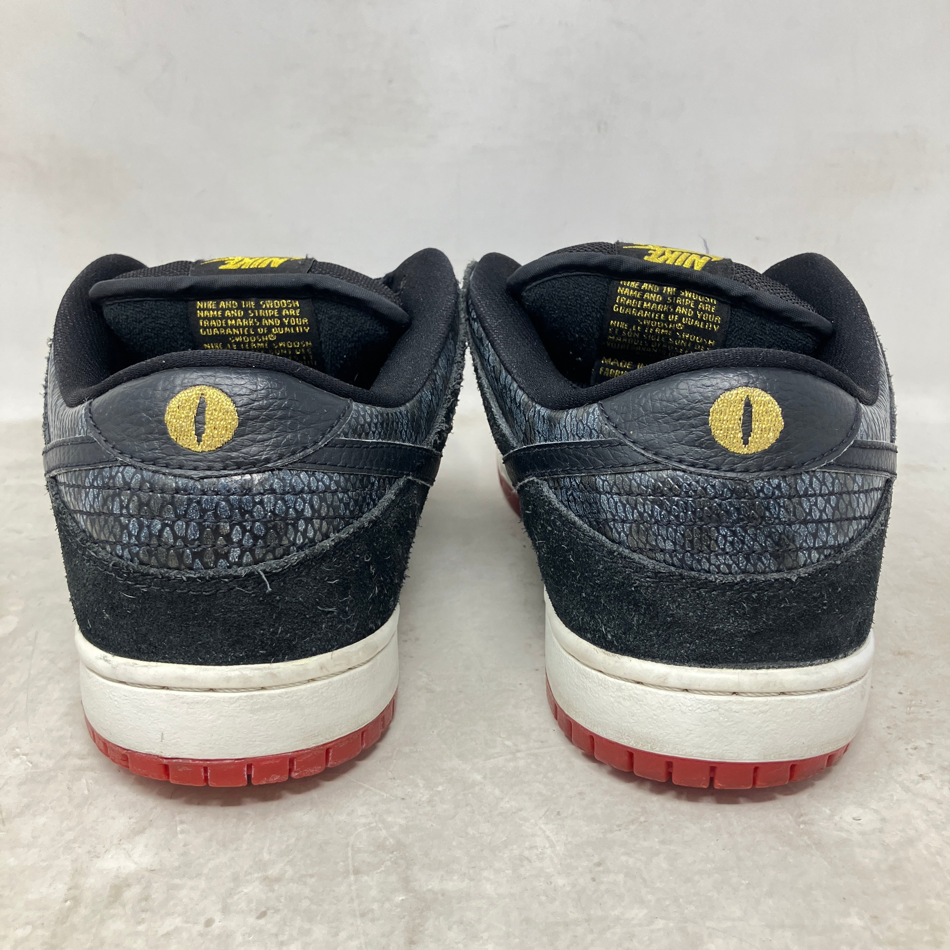 Nike SB Dunk Low Snake Eyes