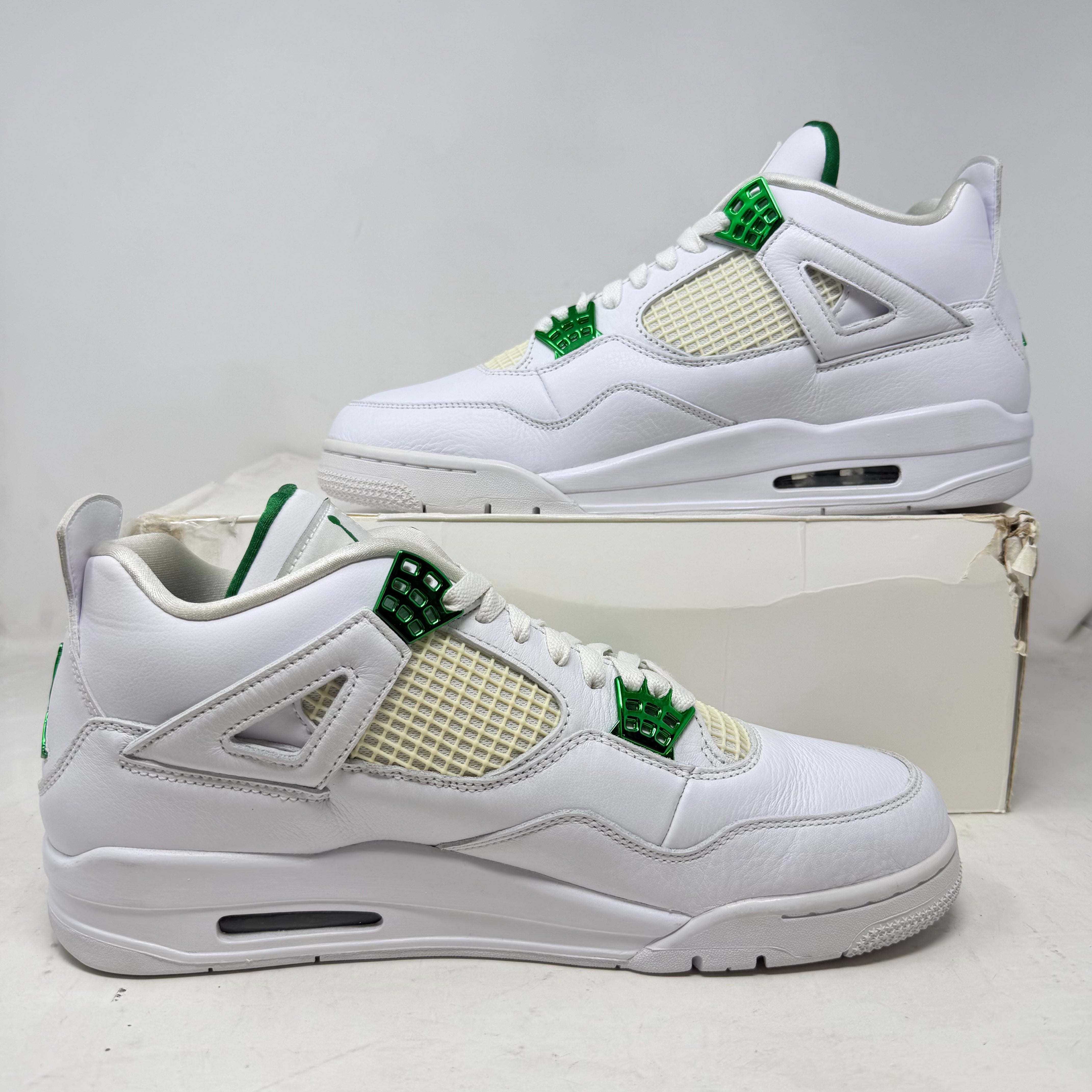 Jordan 4 Retro Metallic Green