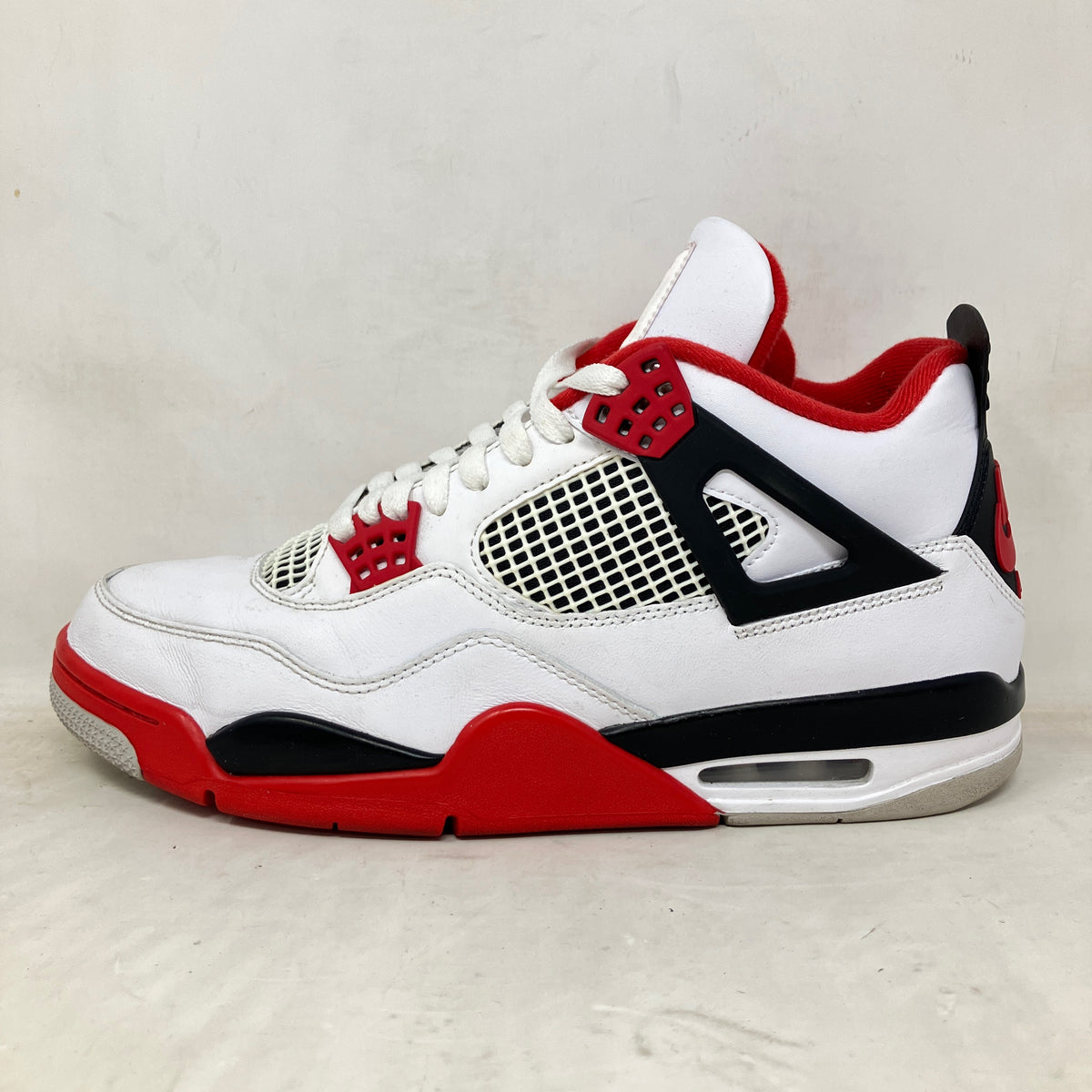 Jordan 4 Retro Fire Red (2020)