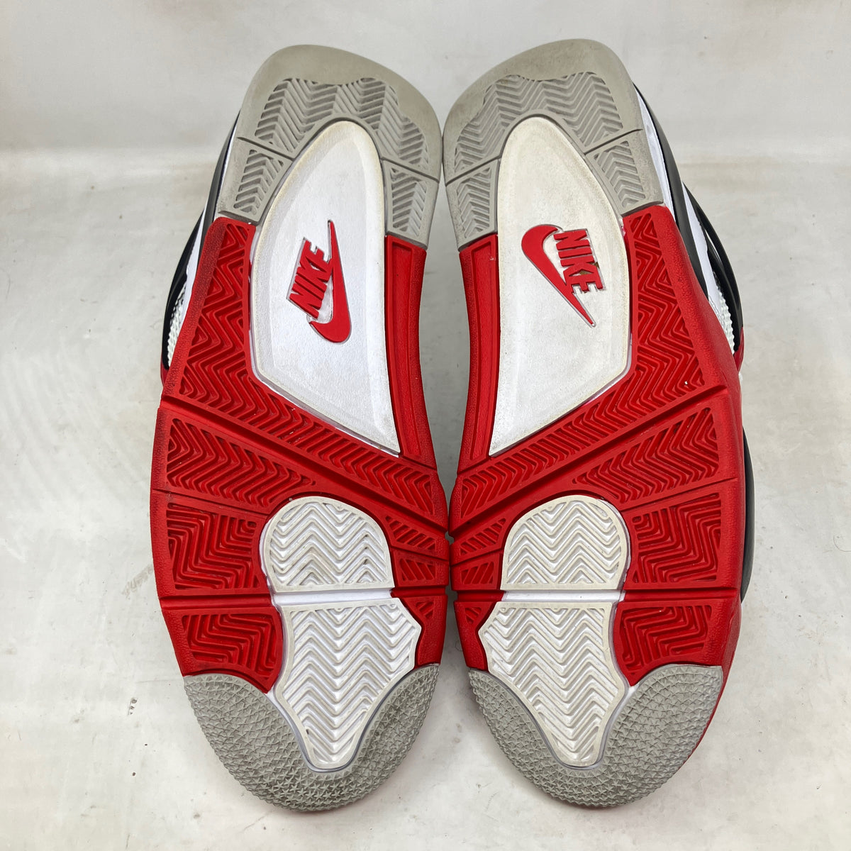 Jordan 4 Retro Fire Red (2020)