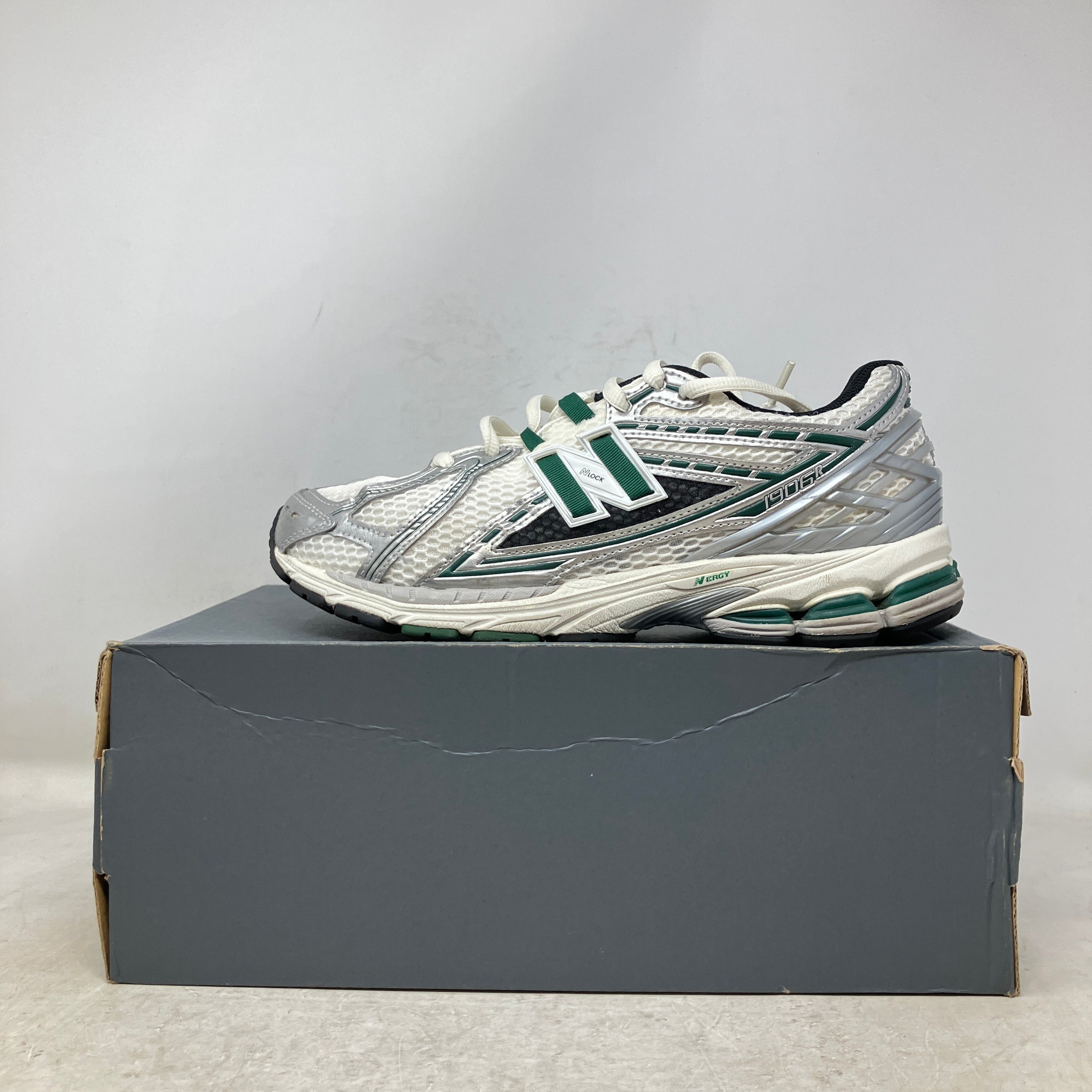 New Balance 1906R Silver Metallic Nightwatch Green