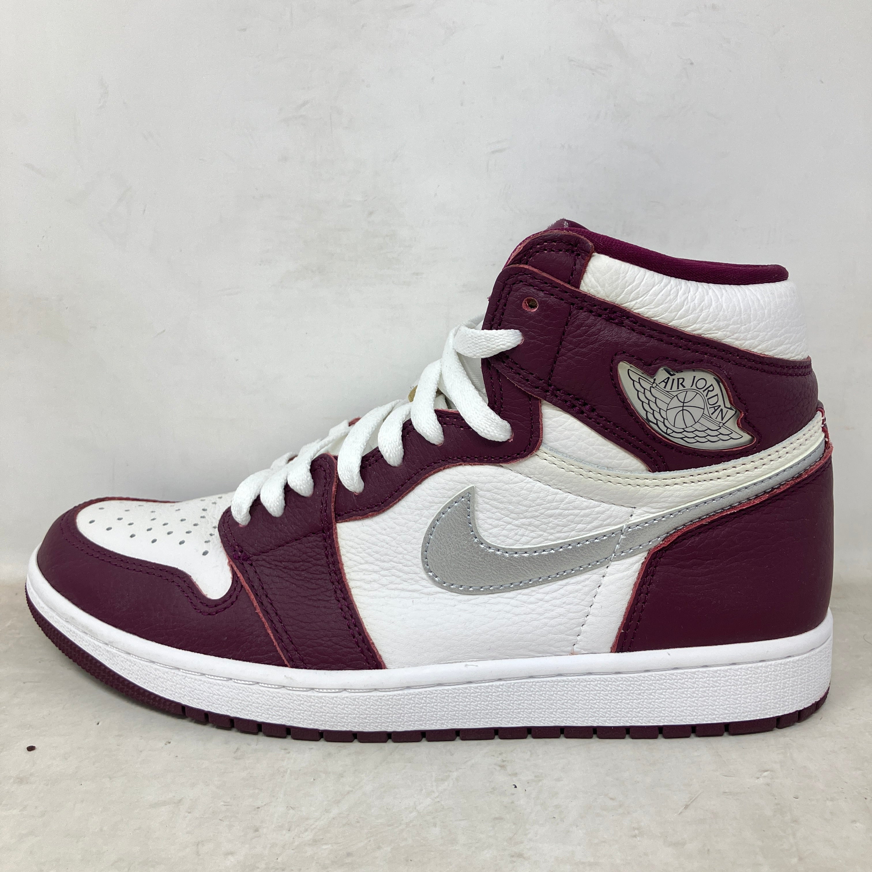 Jordan 1 Retro High OG Bordeaux