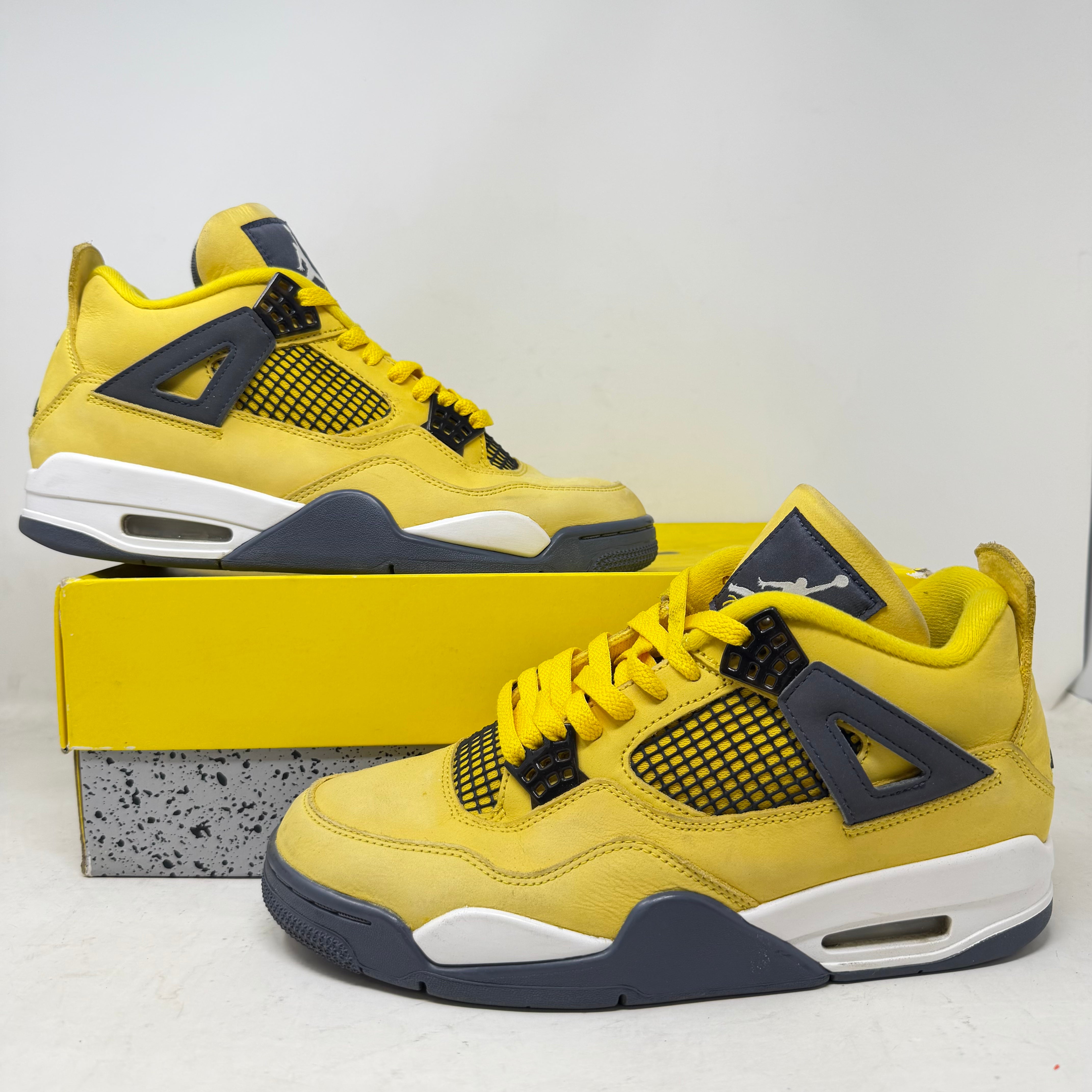 Jordan 4 Retro Lightning (2021)