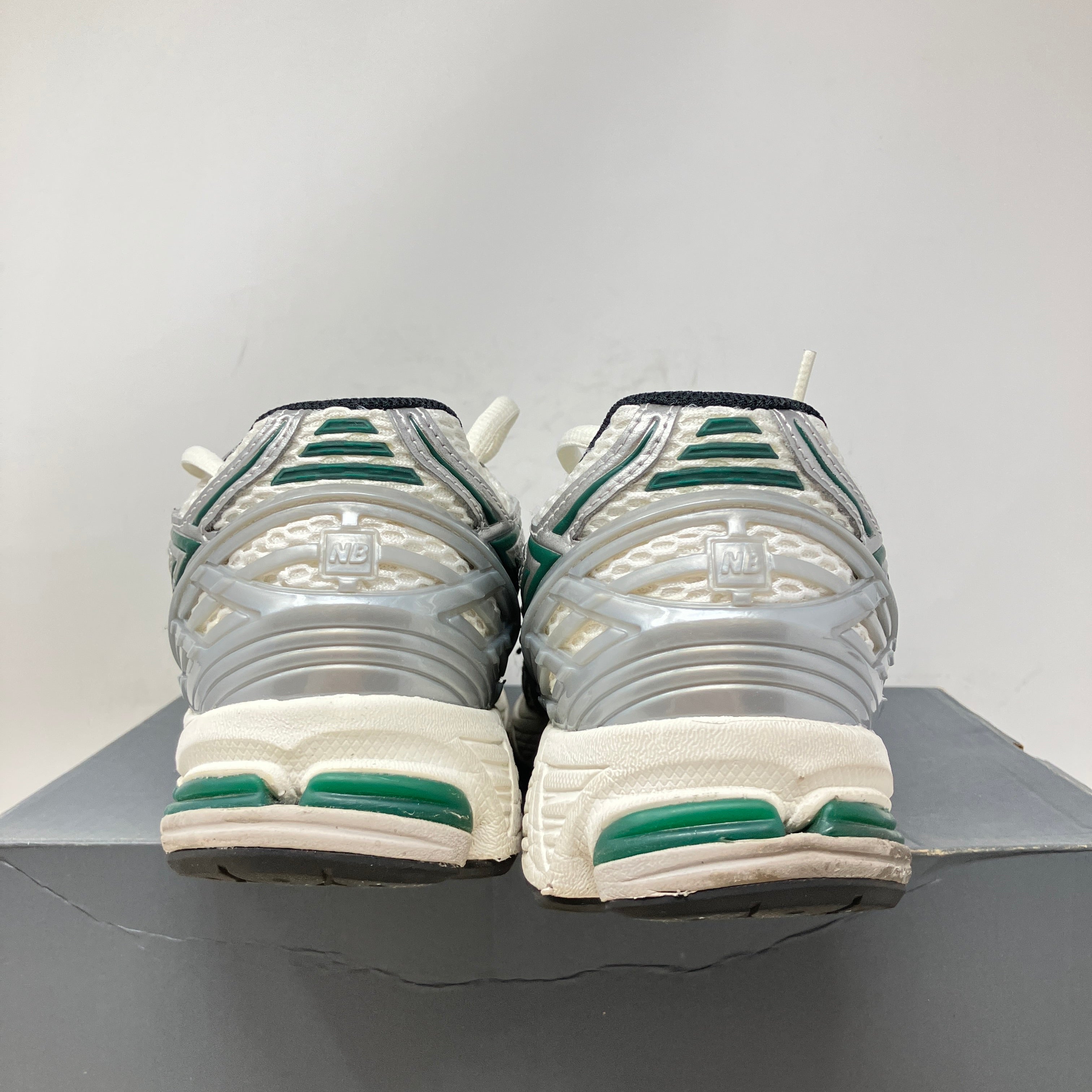 New Balance 1906R Silver Metallic Nightwatch Green