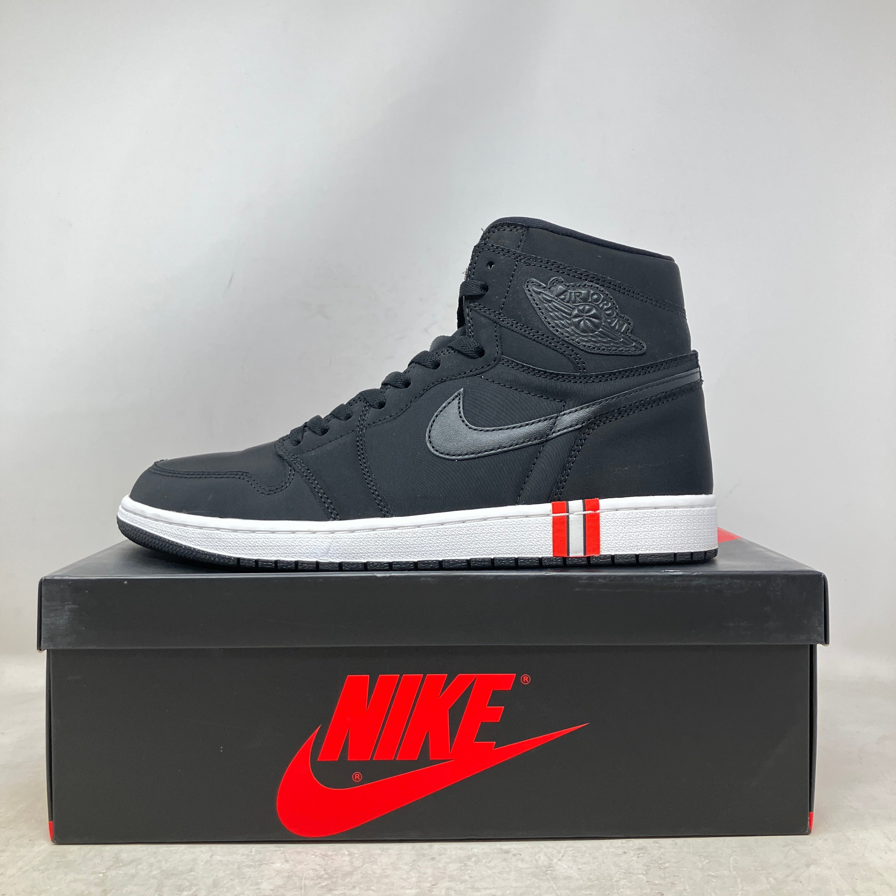 Jordan 1 Retro High Paris Saint Germain