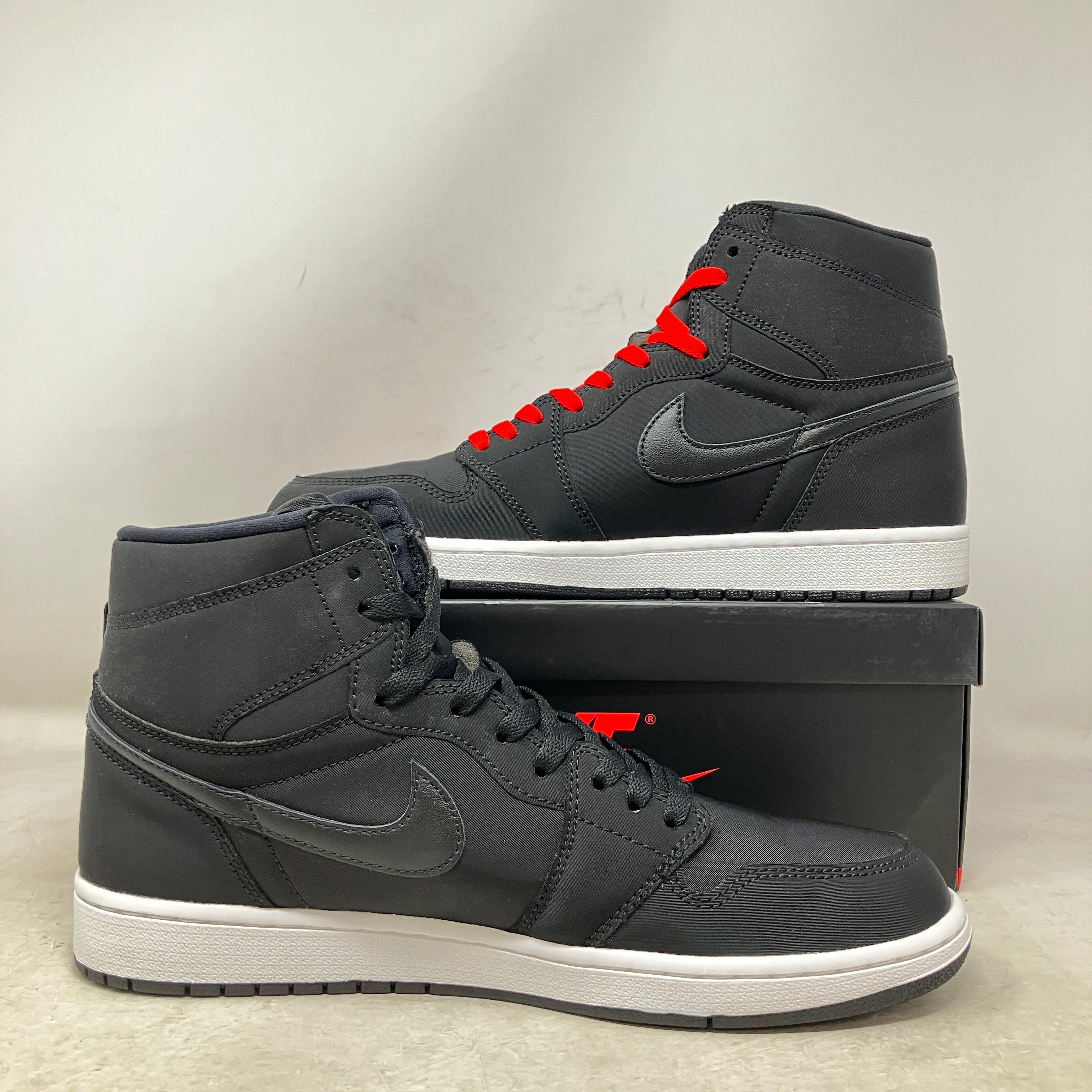 Jordan 1 Retro High Paris Saint Germain