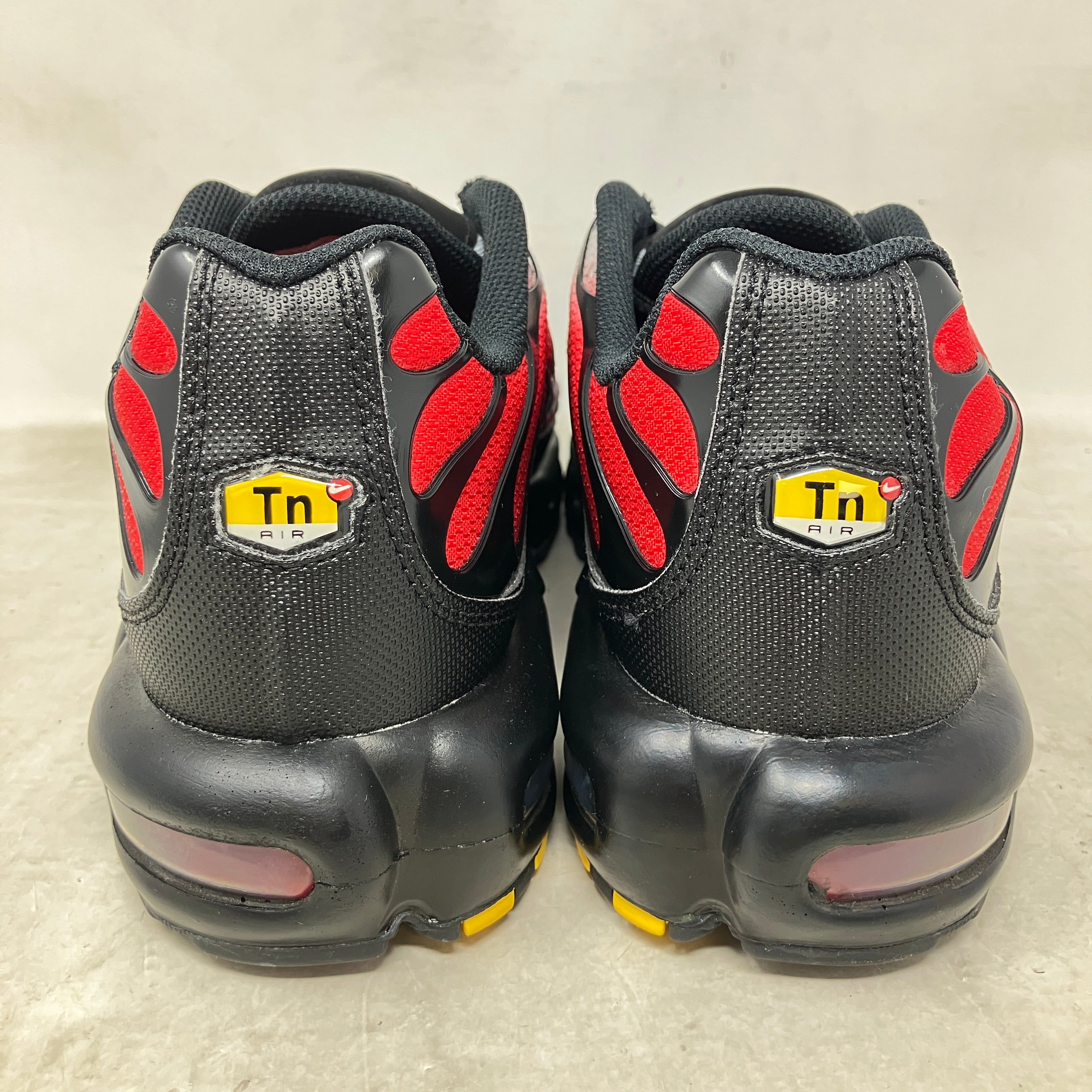 Nike Air Max Plus Pure Platinum University Red Black White
