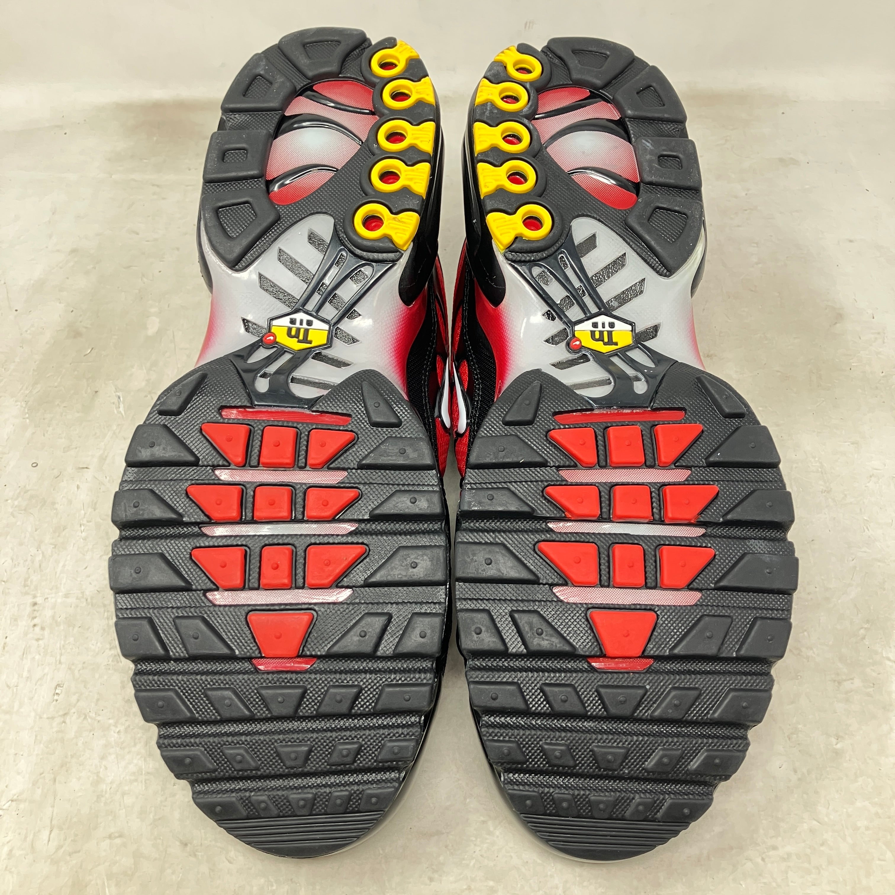 Nike Air Max Plus Pure Platinum University Red Black White
