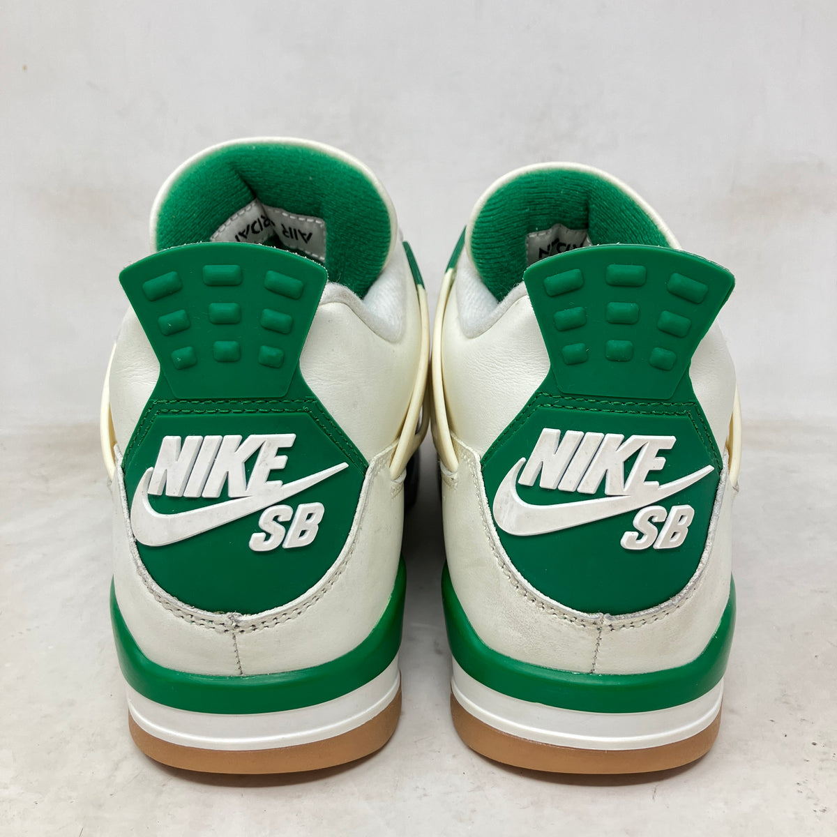 Jordan 4 Retro SB Pine Green