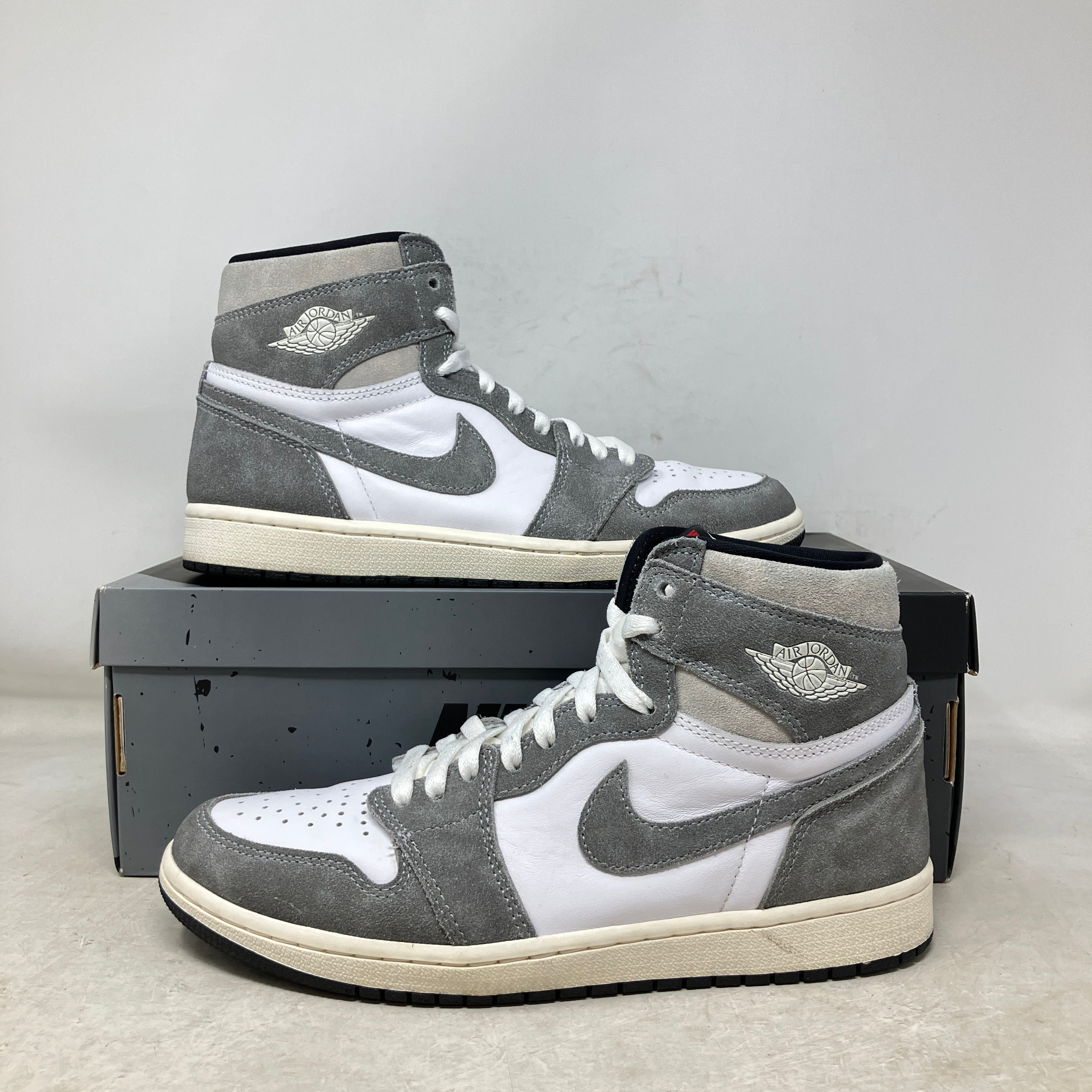 Jordan 1 Retro High OG Washed Black
