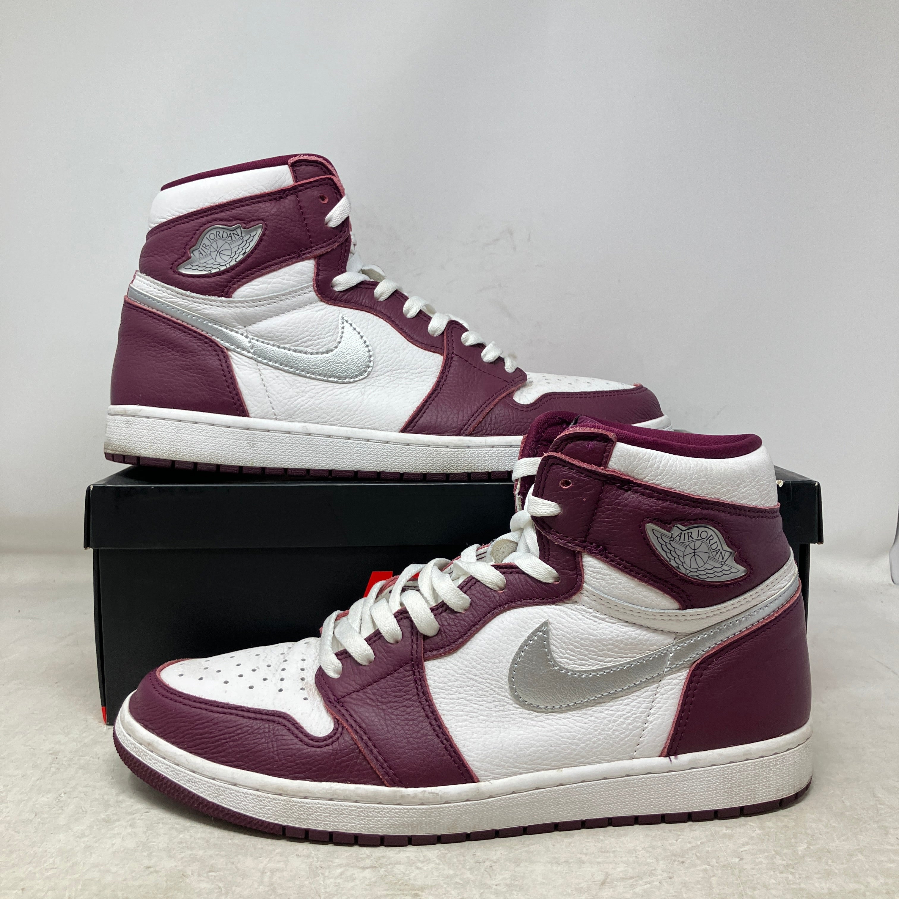 Jordan 1 Retro High OG Bordeaux