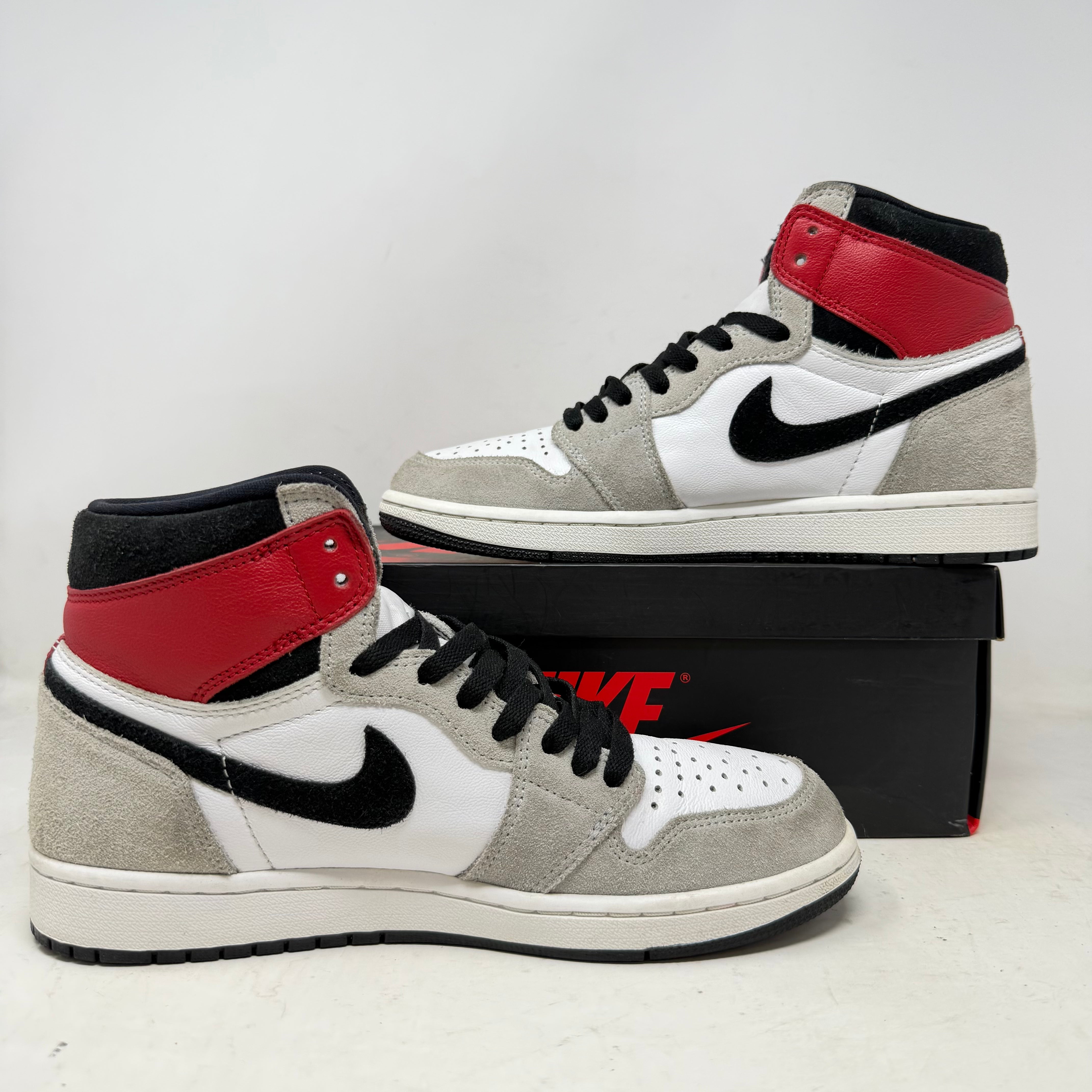 Jordan 1 Retro High Light Smoke Grey