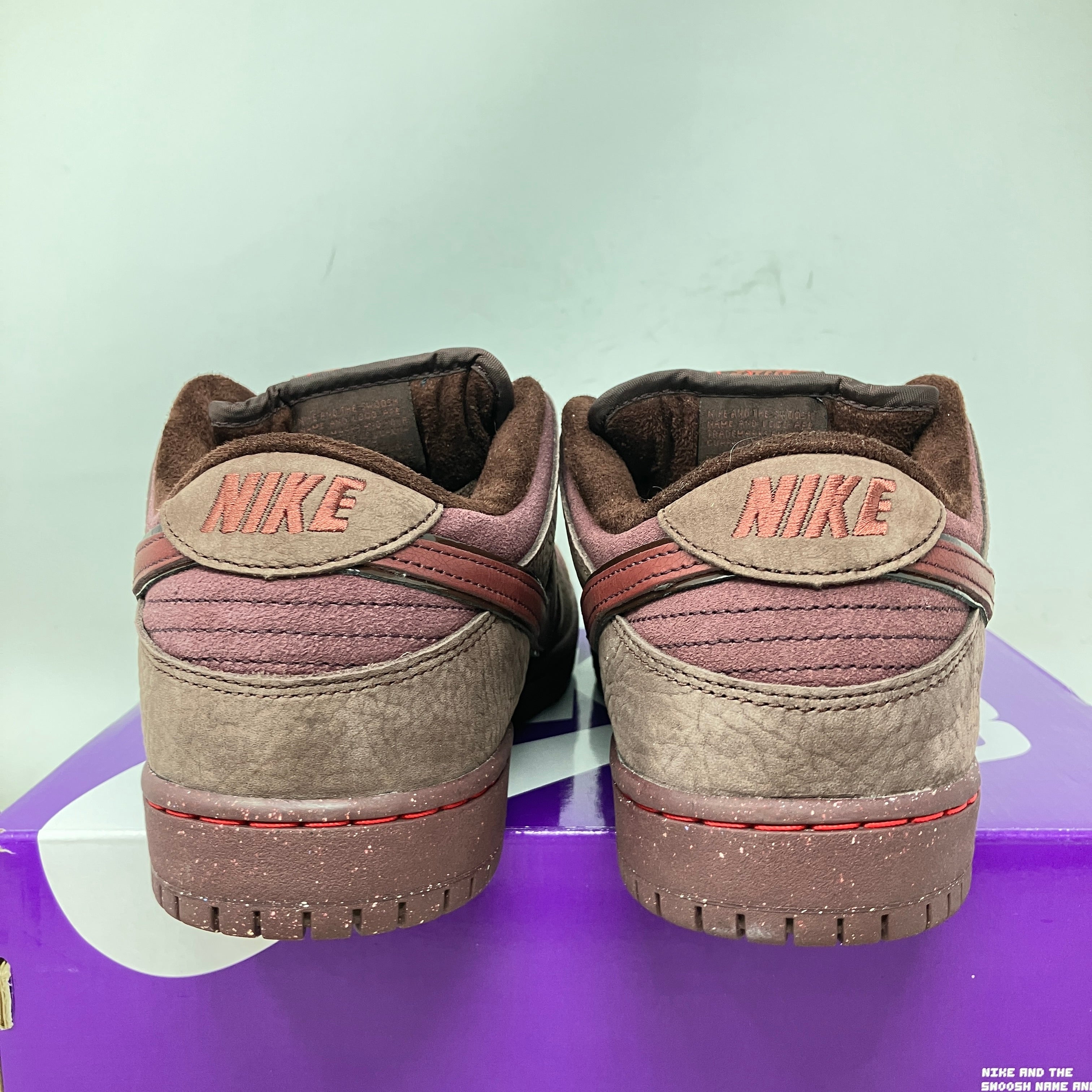 Nike SB Dunk Low City of Love Burgundy Crush