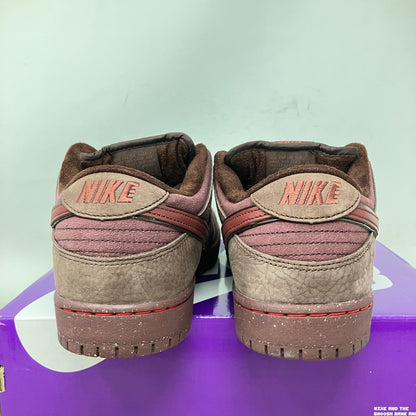Nike SB Dunk Low City of Love Burgundy Crush