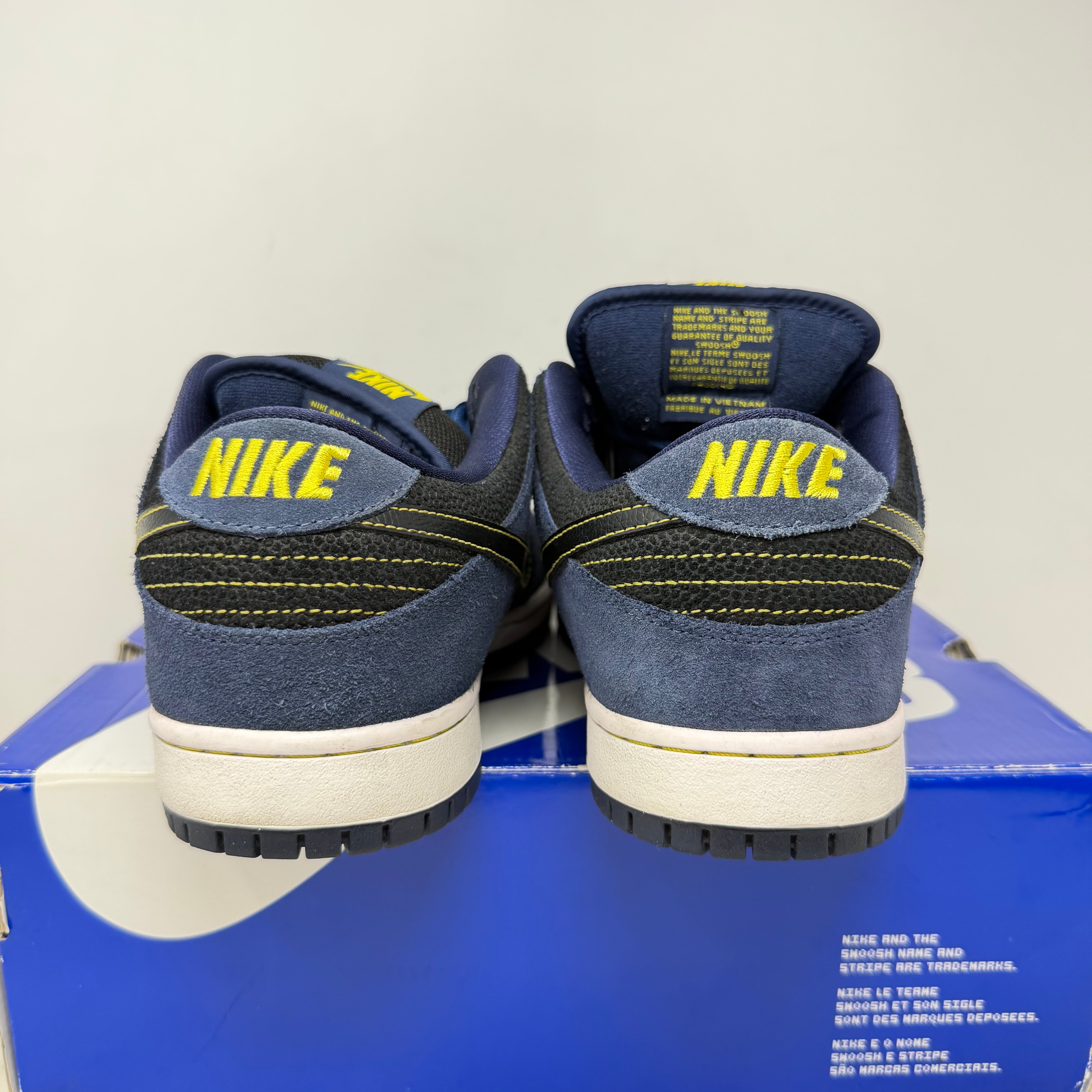 Nike SB Dunk Low Midnight Navy Black