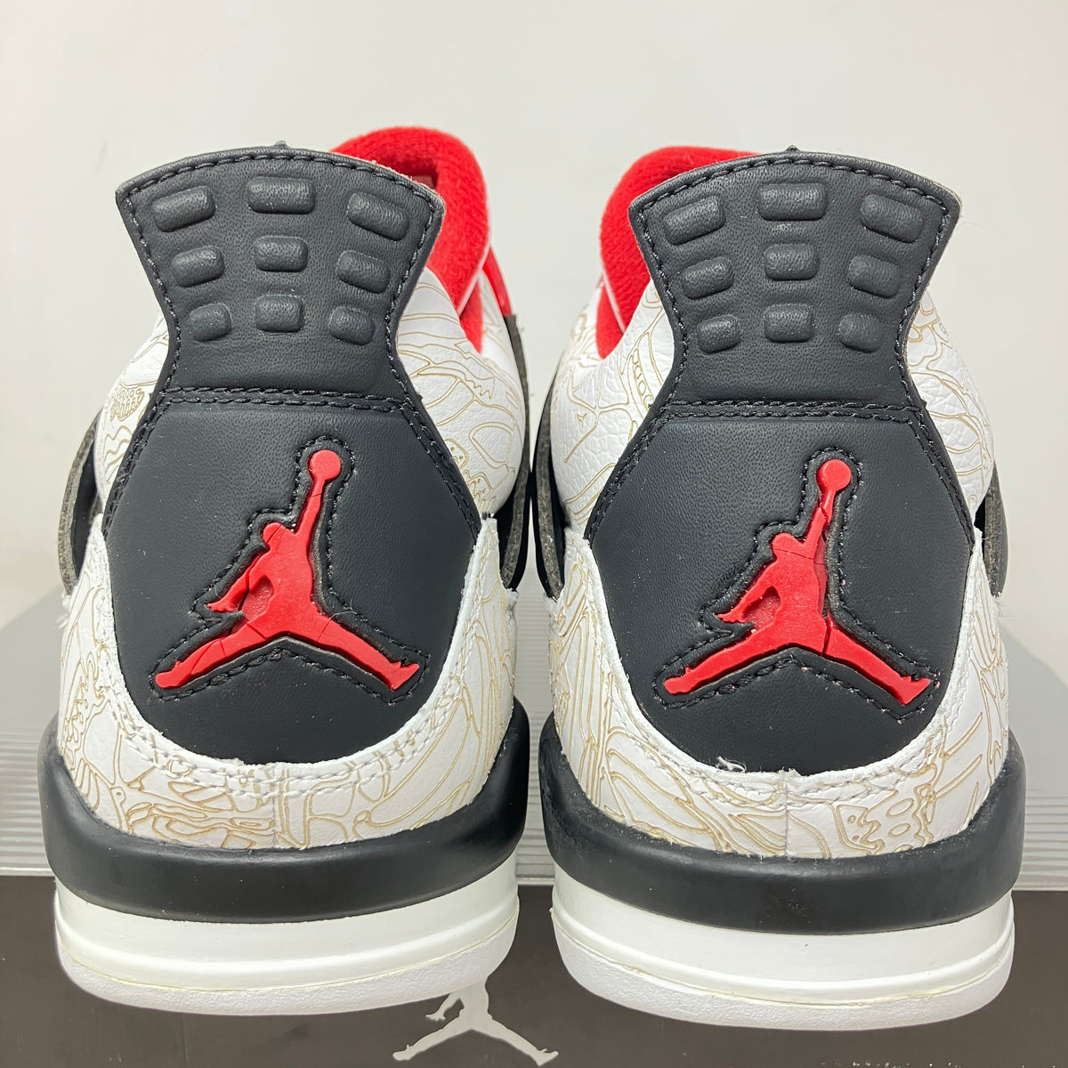 Jordan 4 Retro White Laser (2005)