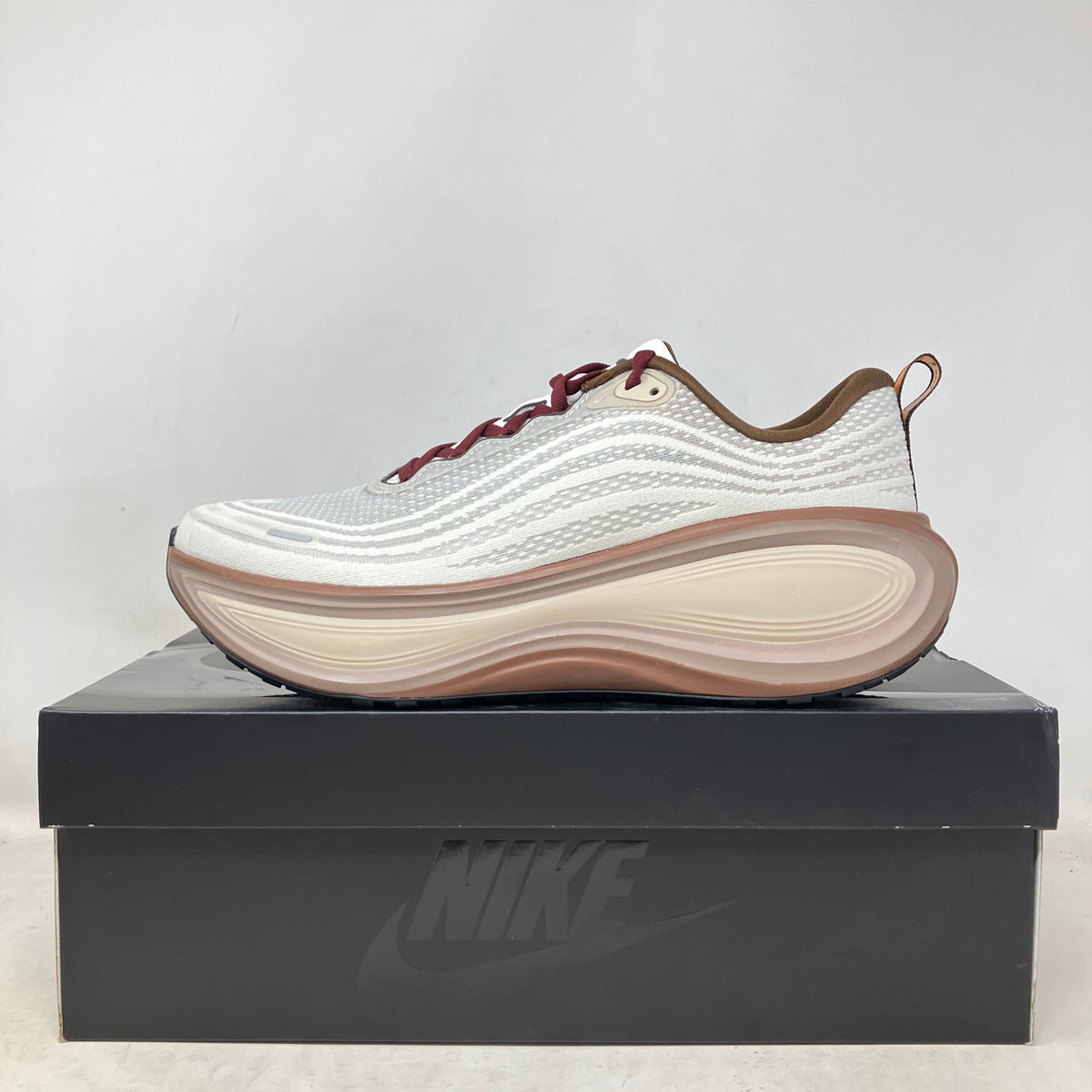 Nike Vomero Plus Sail Baroque Brown