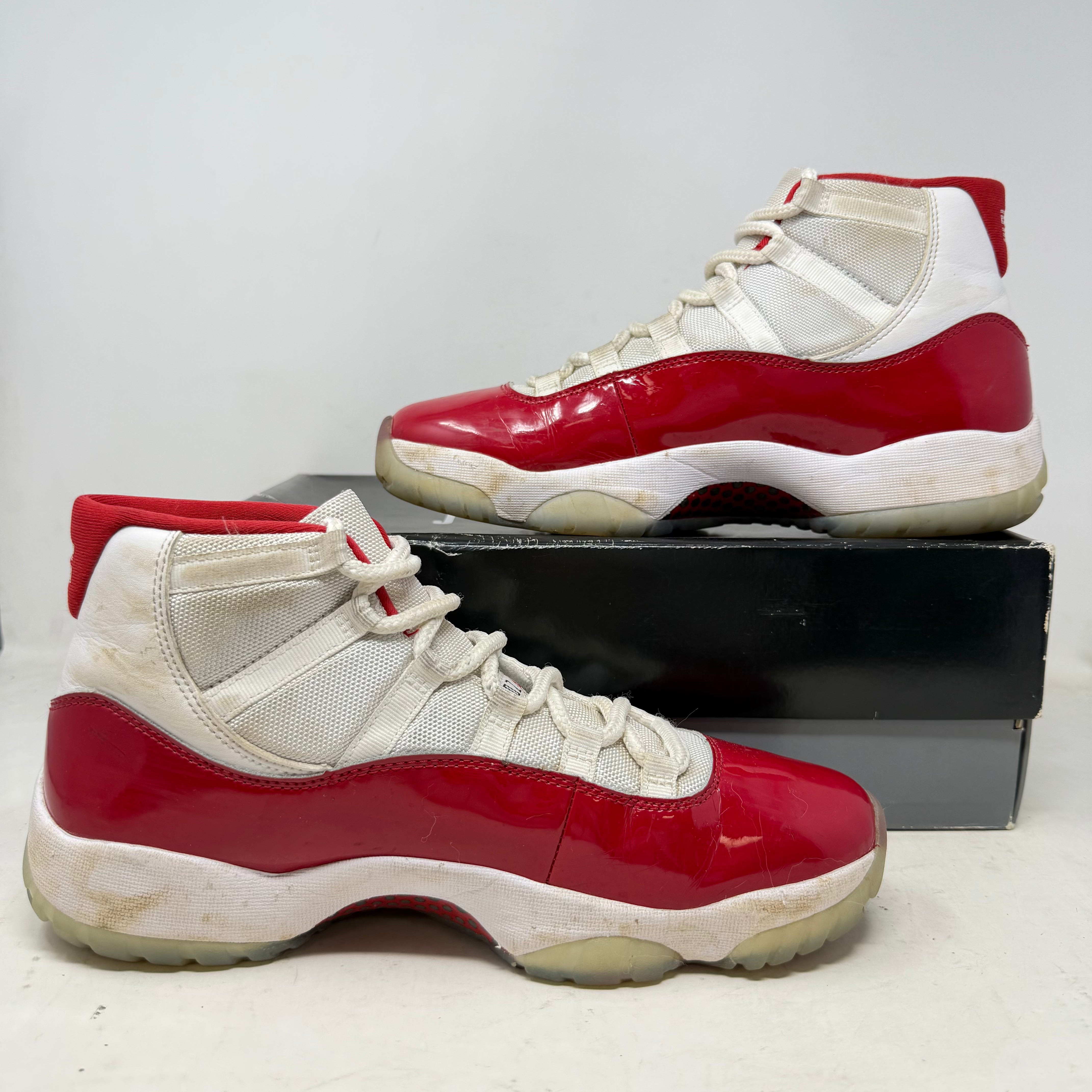 Jordan 11 Retro Cherry (2022)