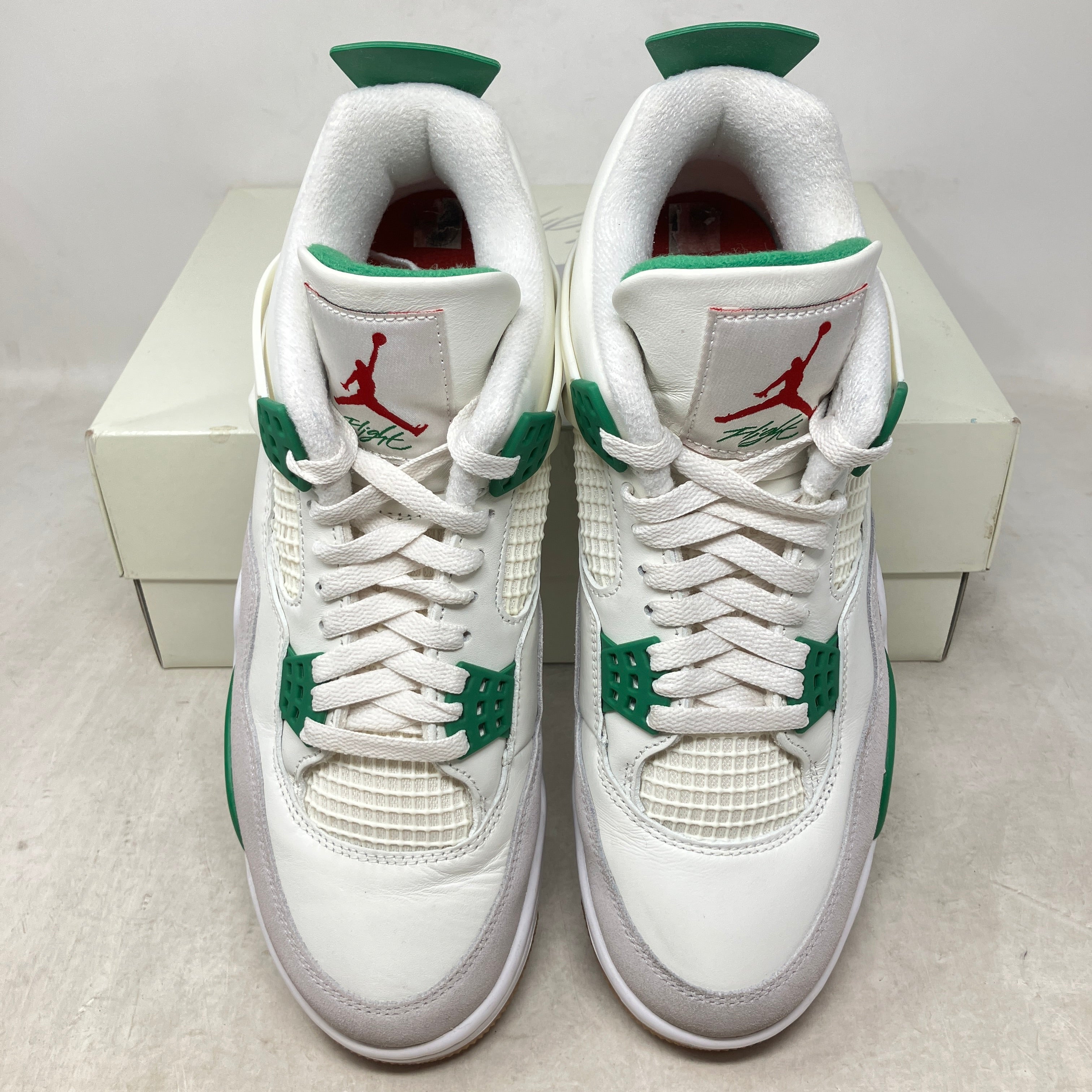 Jordan 4 Retro SB Pine Green