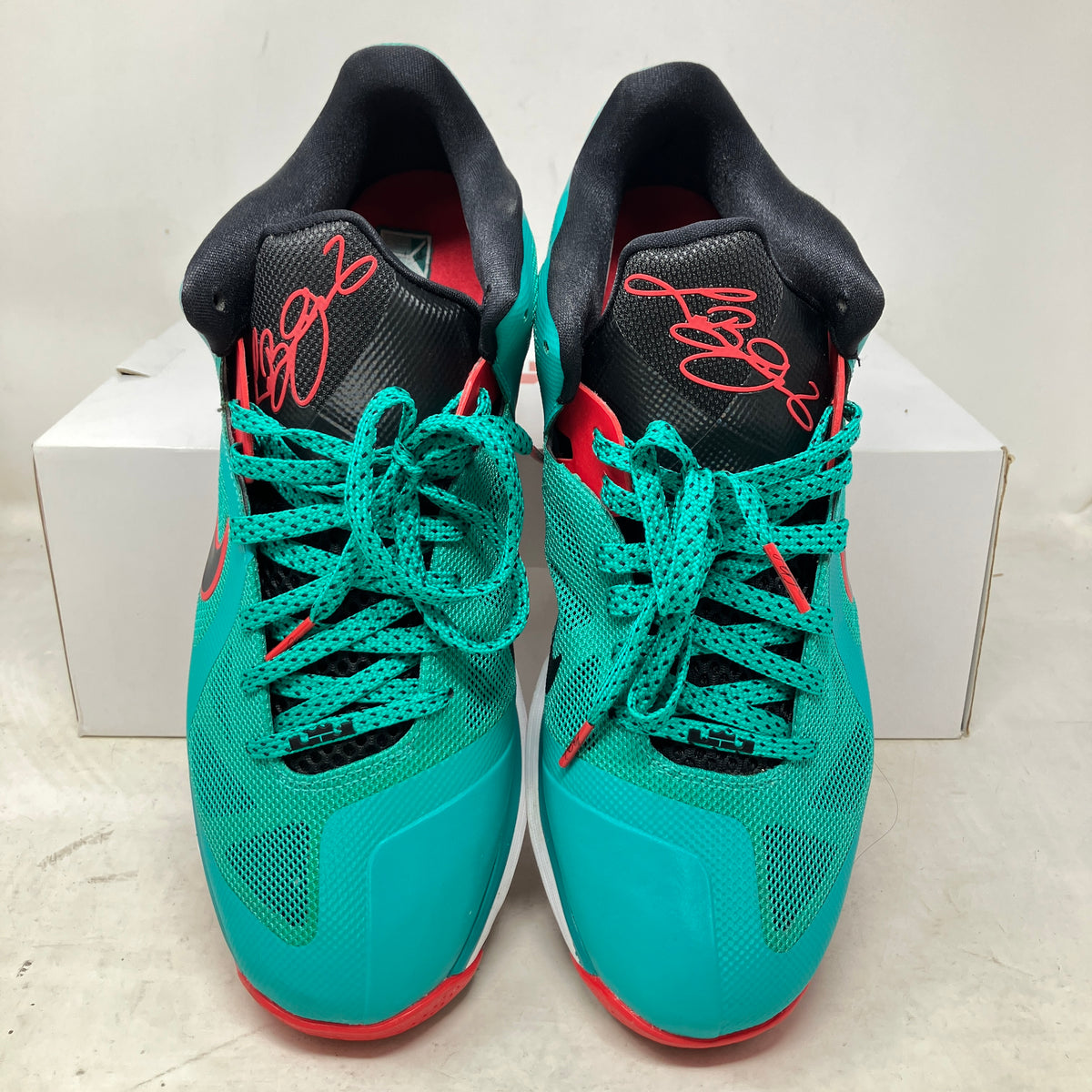 Nike LeBron 9 Low Reverse Liverpool