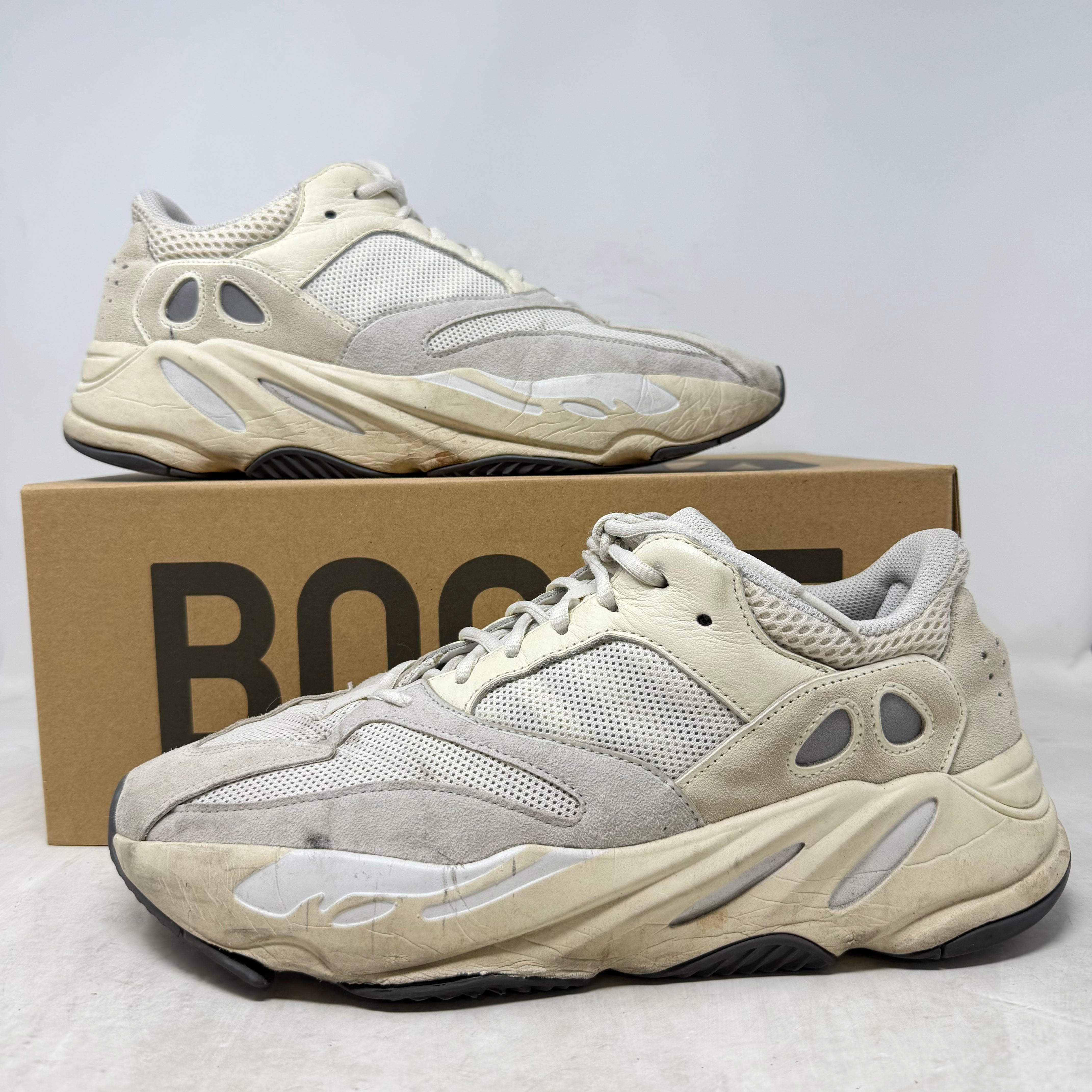 adidas Yeezy Boost 700 Analog